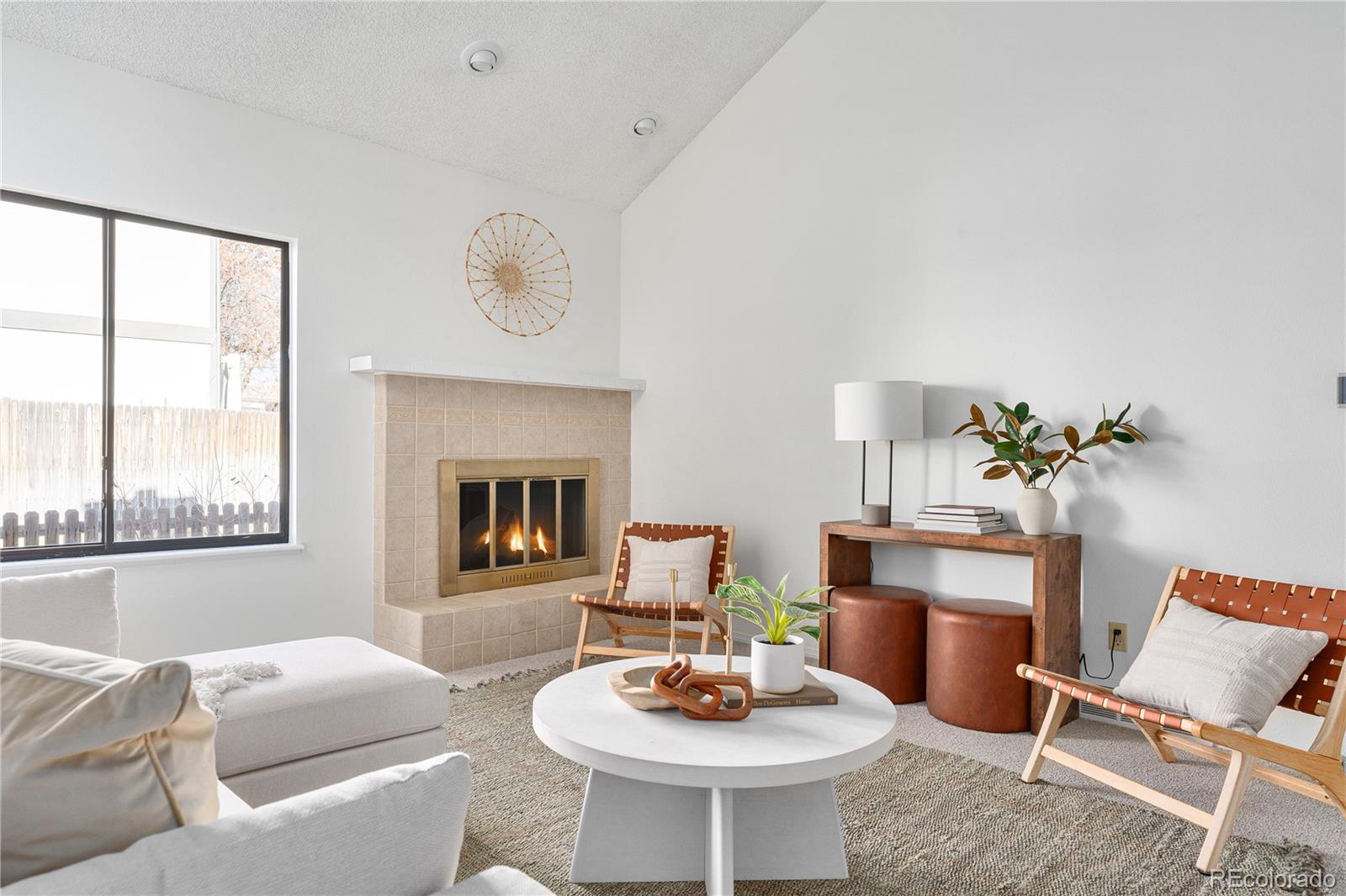 1019 W Peakview Circle