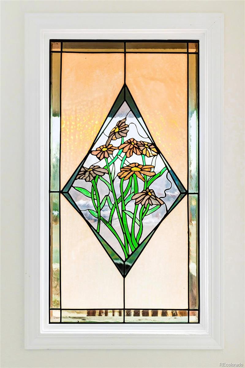 1019 W Peakview Circle