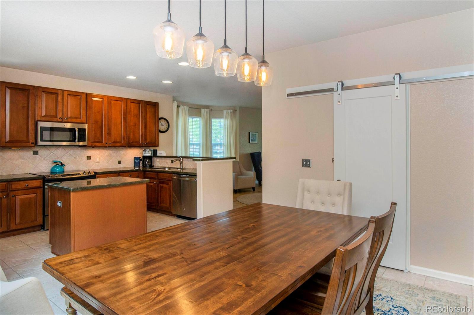 3906 W 118th Place