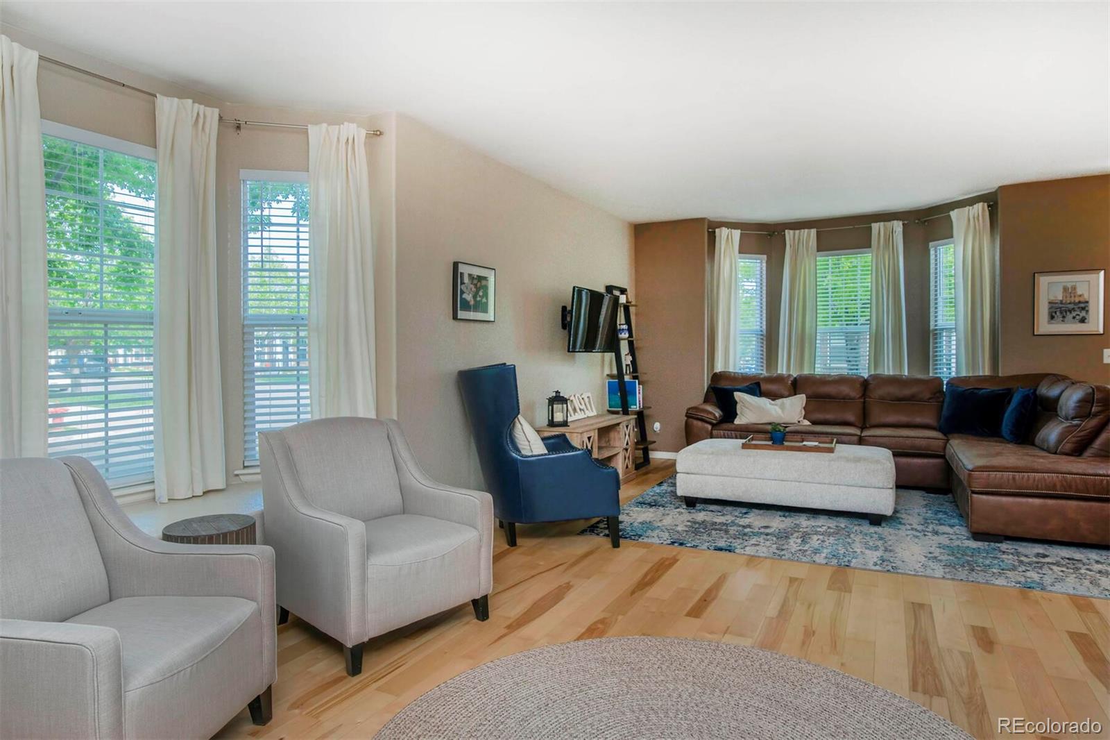 3906 W 118th Place