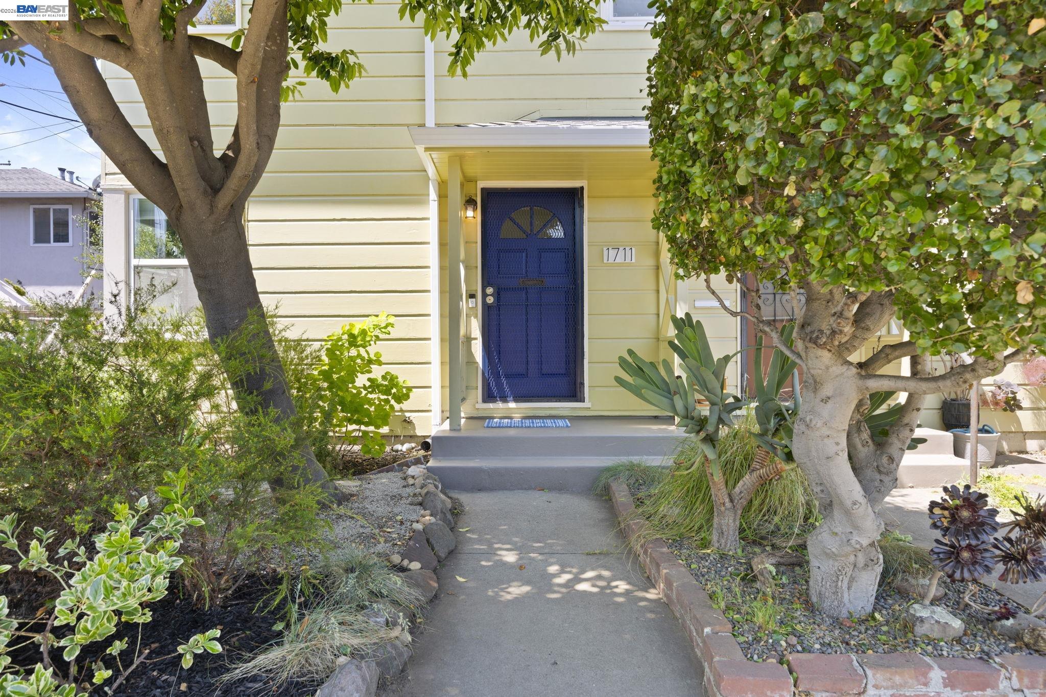 1711 3rd Street