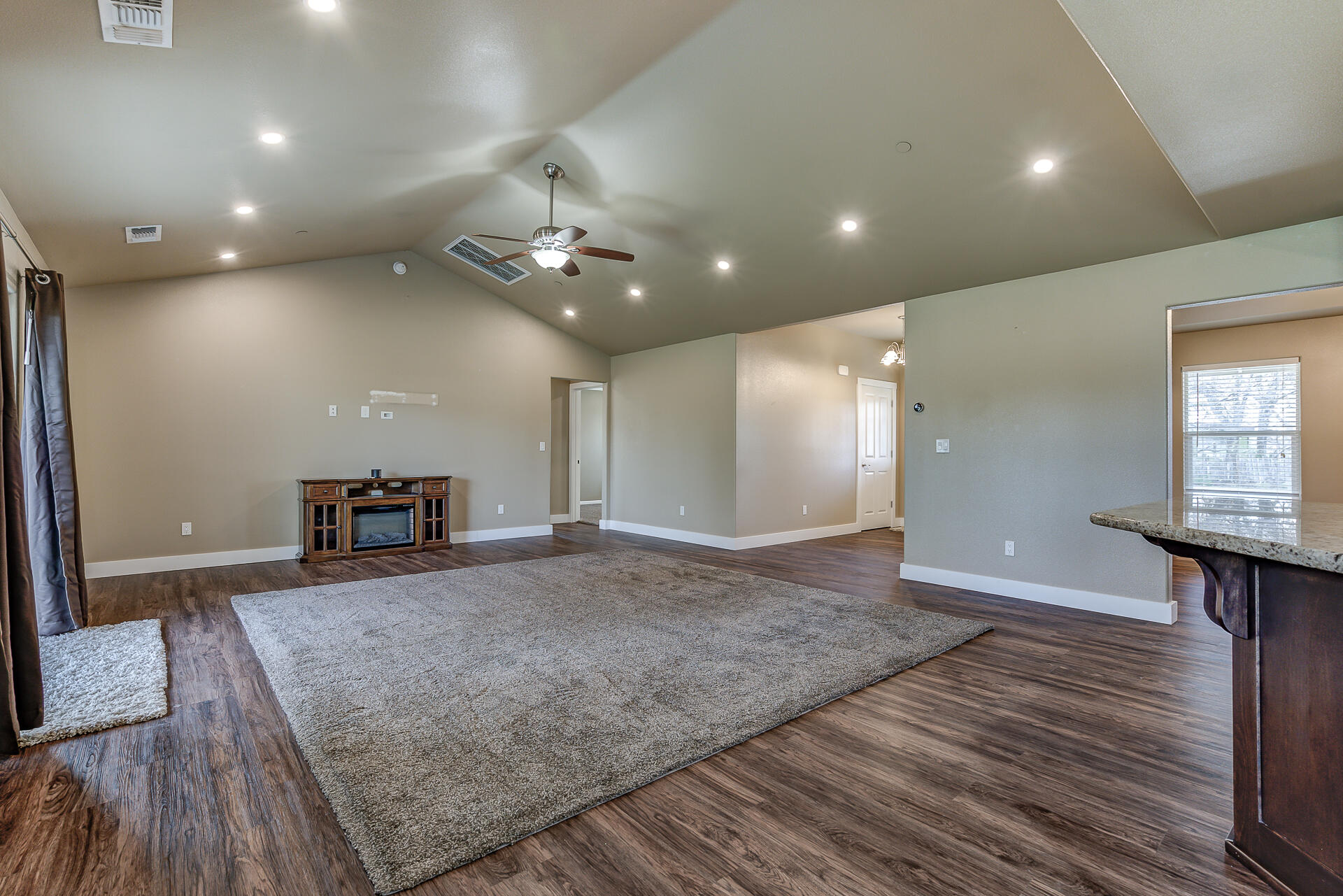 7450 Redamonti Drive