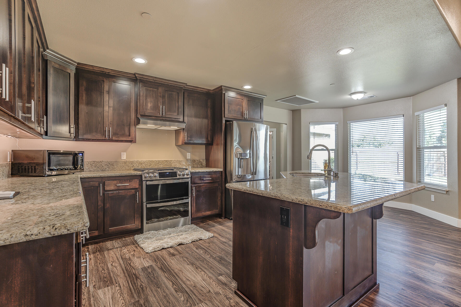 7450 Redamonti Drive