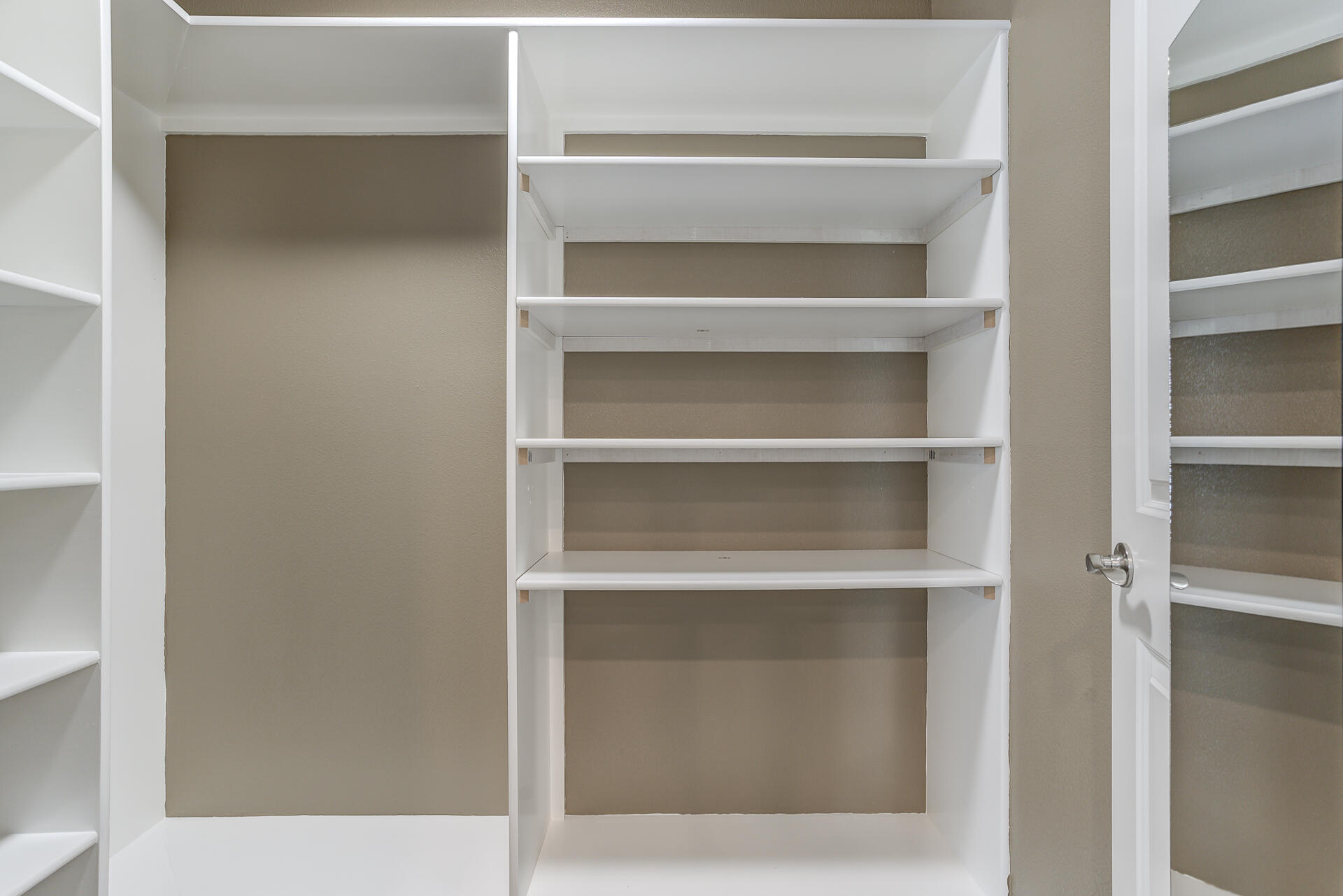 7450 Redamonti Drive