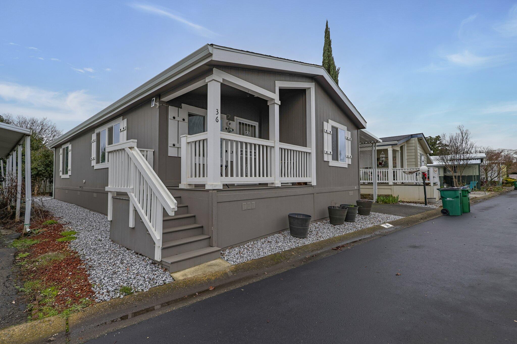 20350 Hole In One 36, Fairway Oaks