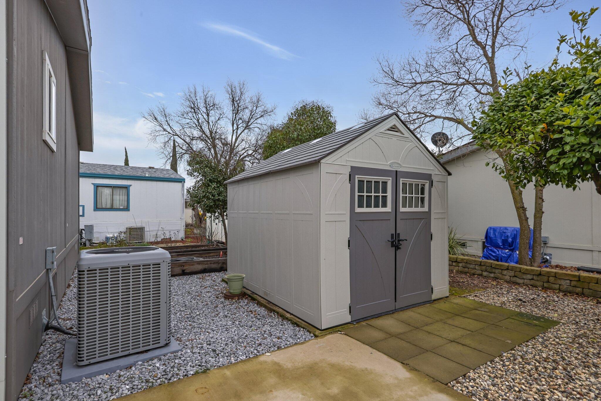 20350 Hole In One 36, Fairway Oaks