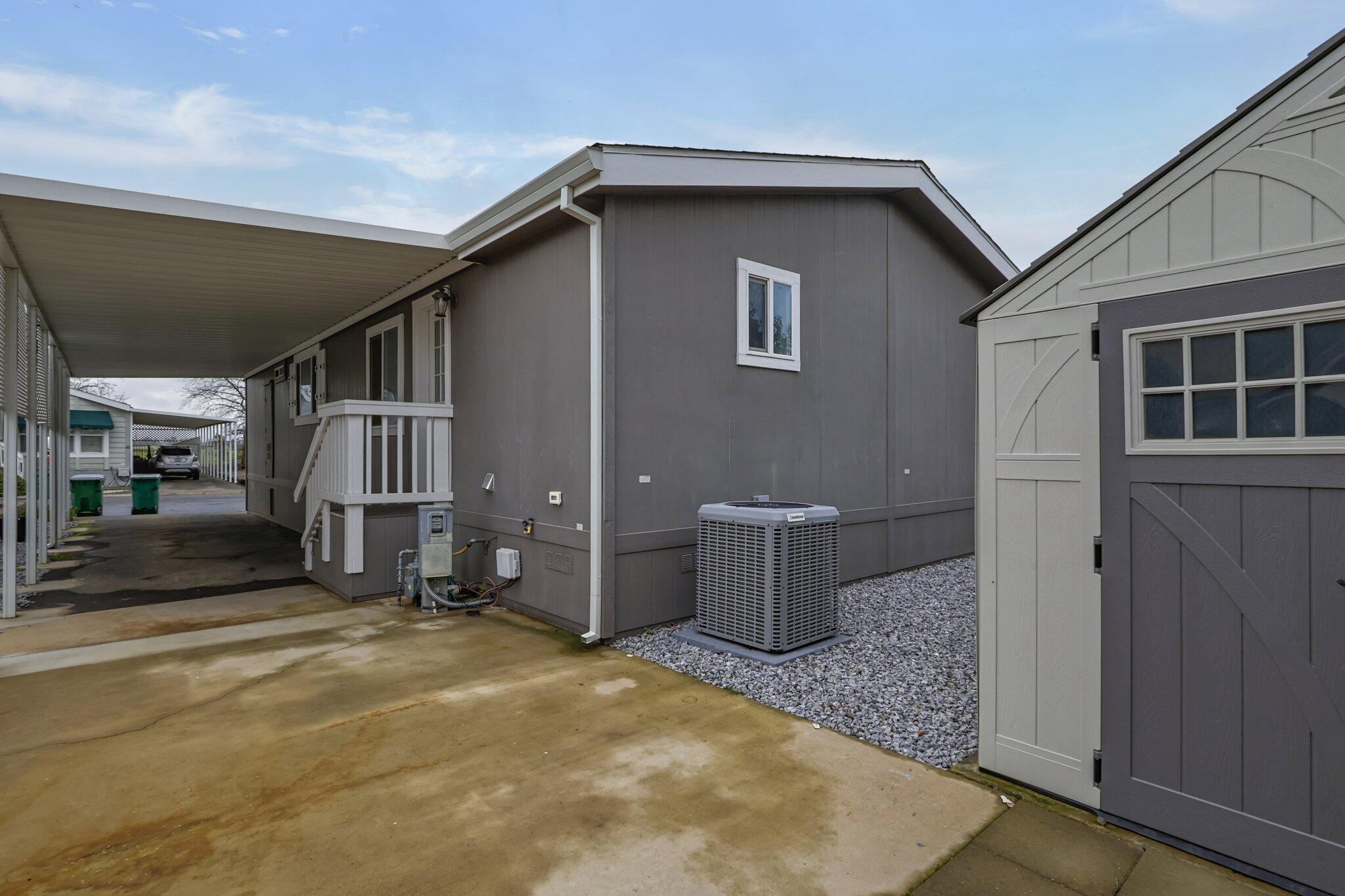 20350 Hole In One 36, Fairway Oaks