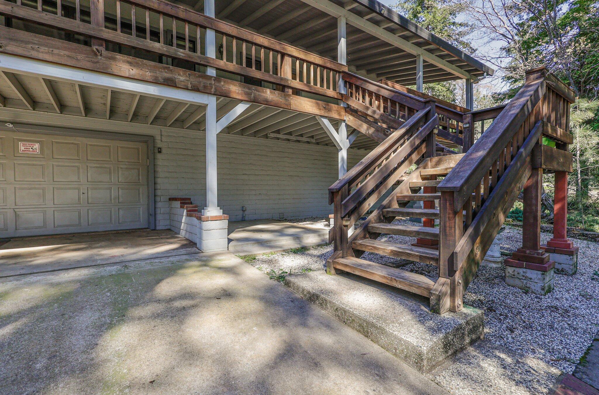 20332 Lakeview Drive