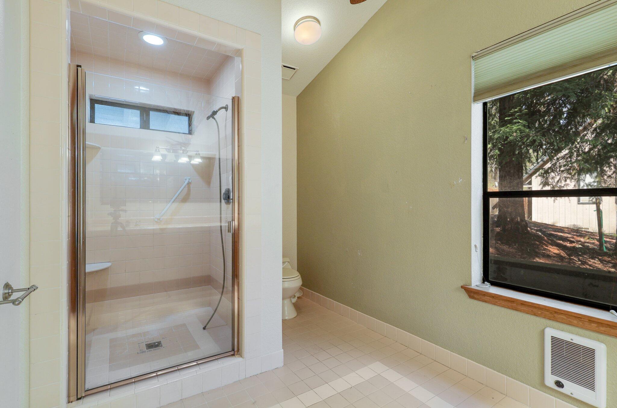 20332 Lakeview Drive