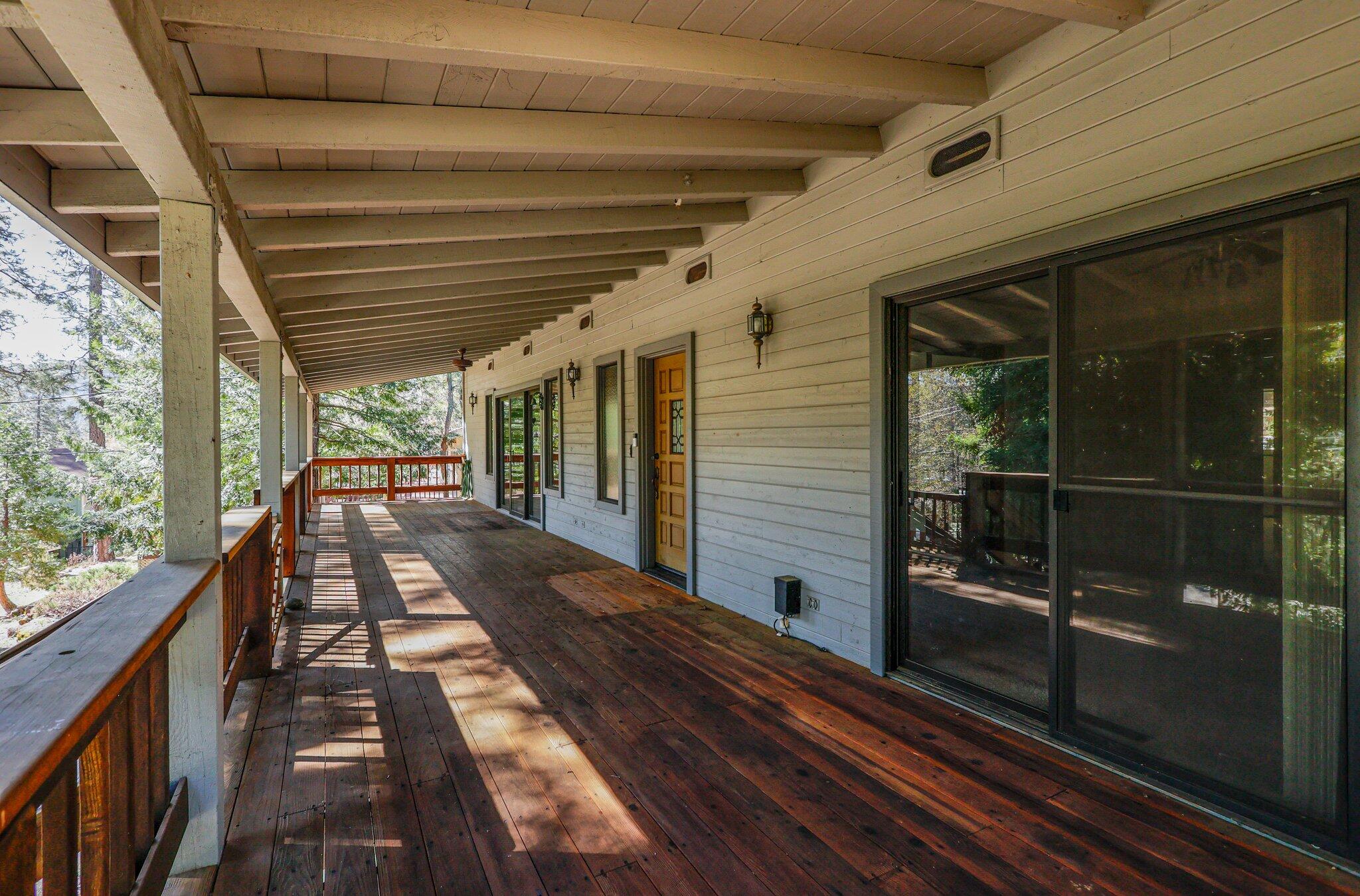 20332 Lakeview Drive