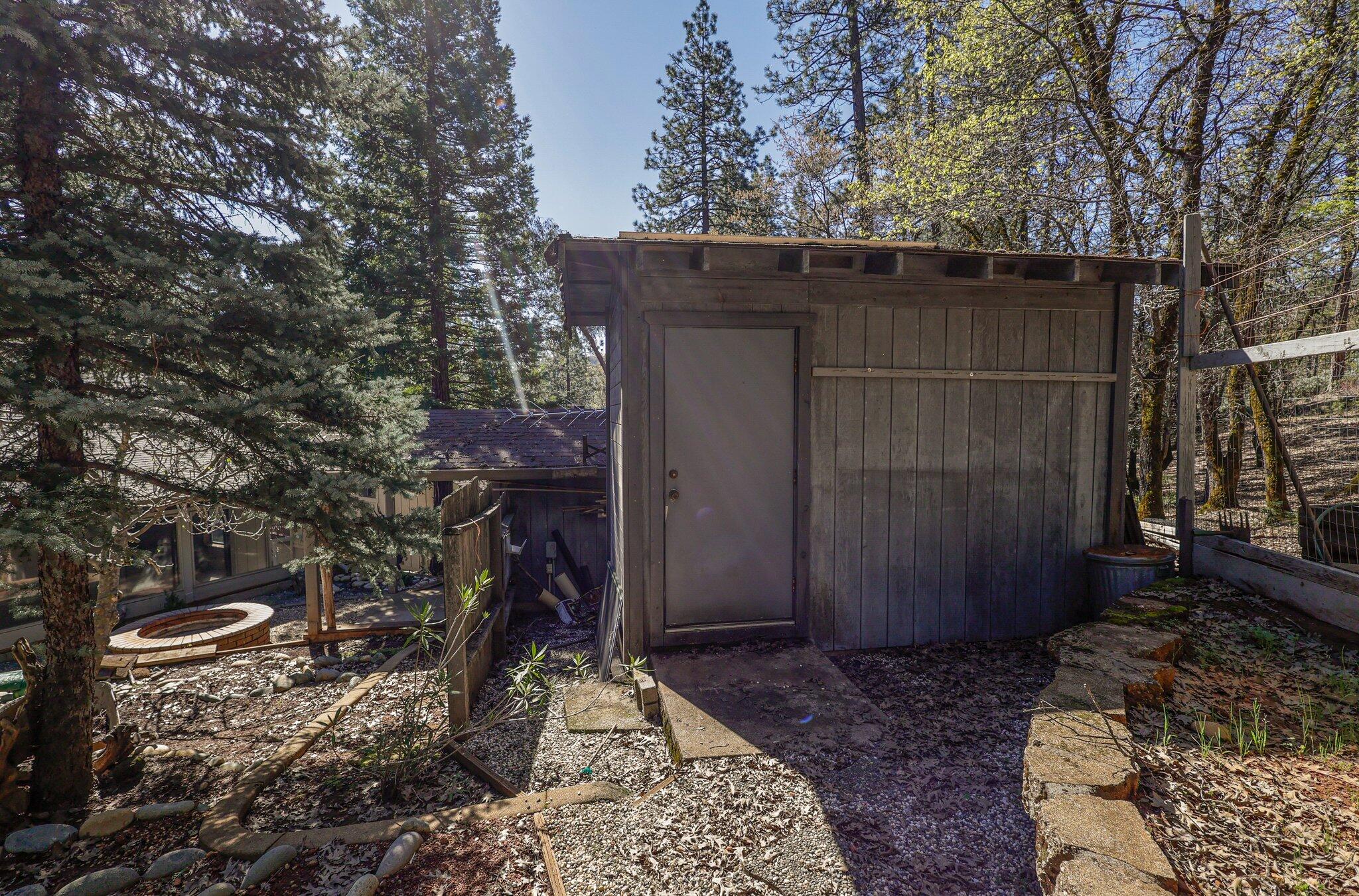 20332 Lakeview Drive