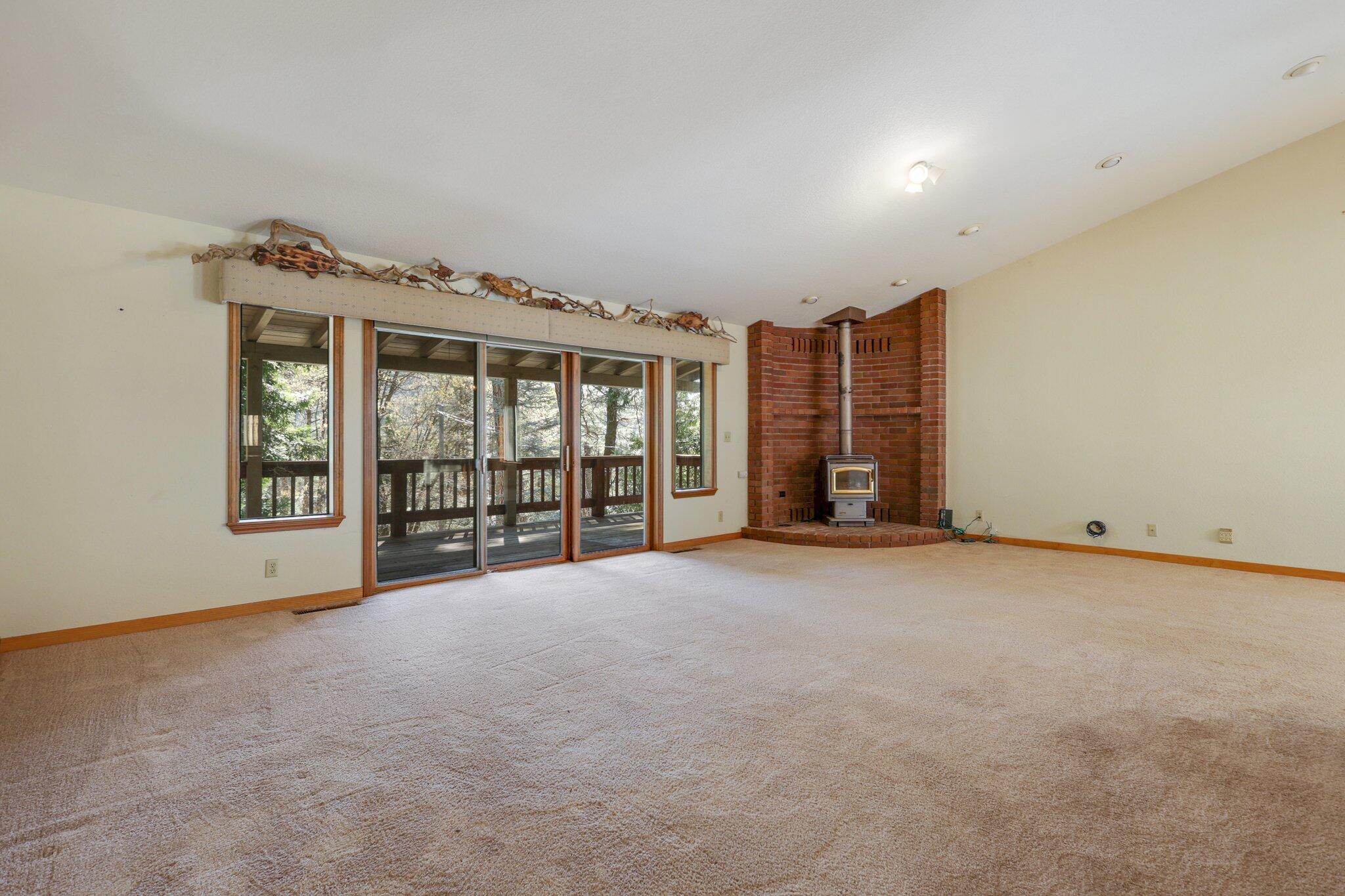 20332 Lakeview Drive