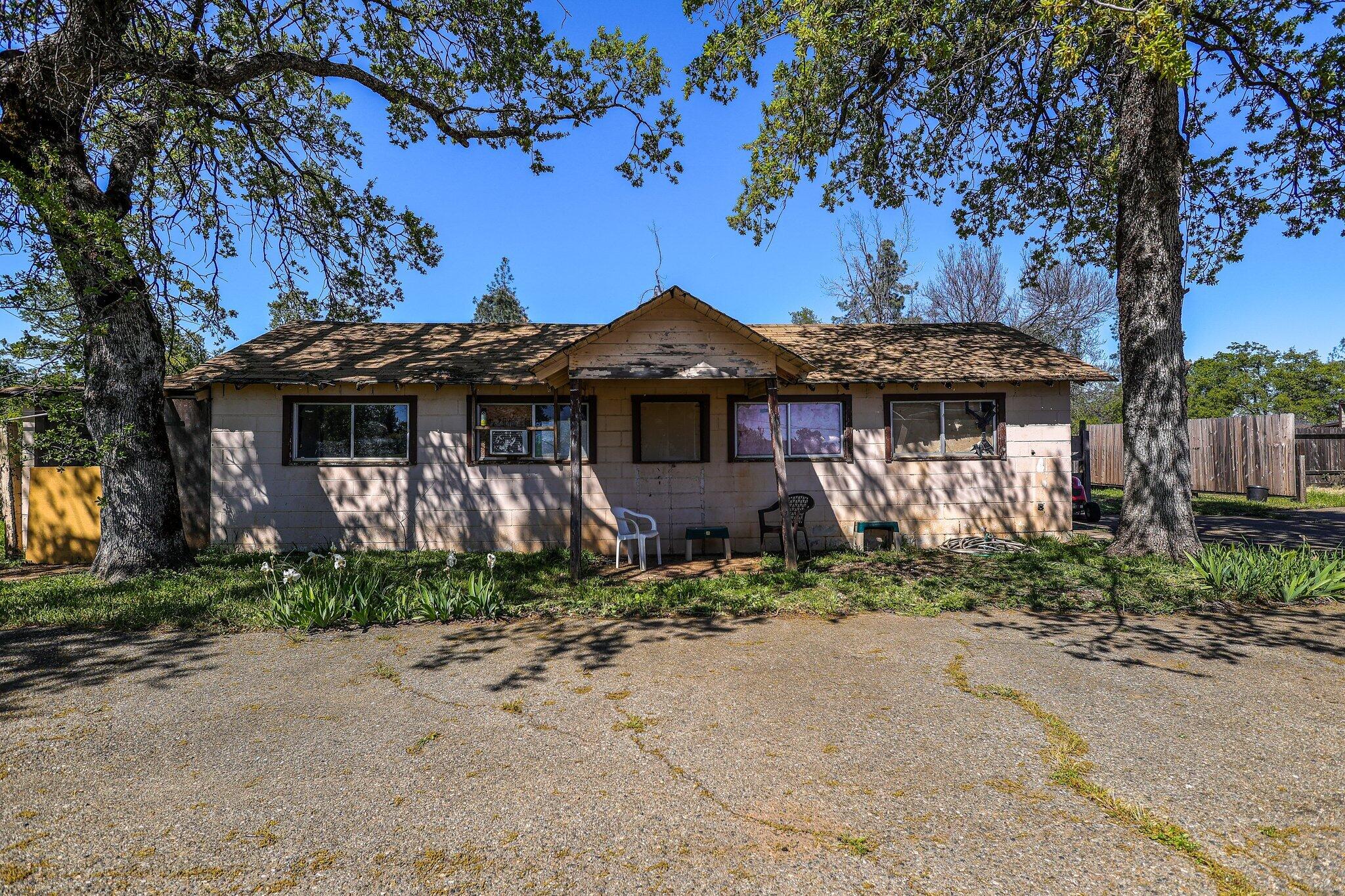 6685 Dixieland Drive