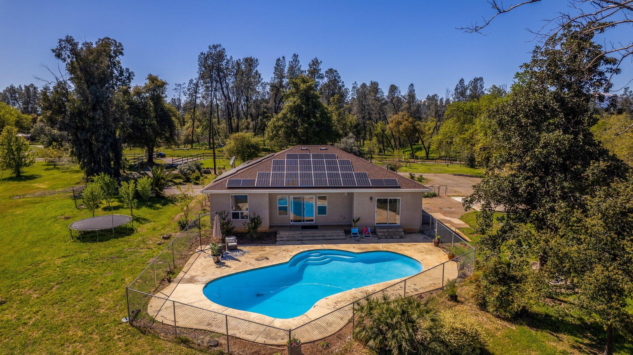 6685 Dixieland Drive