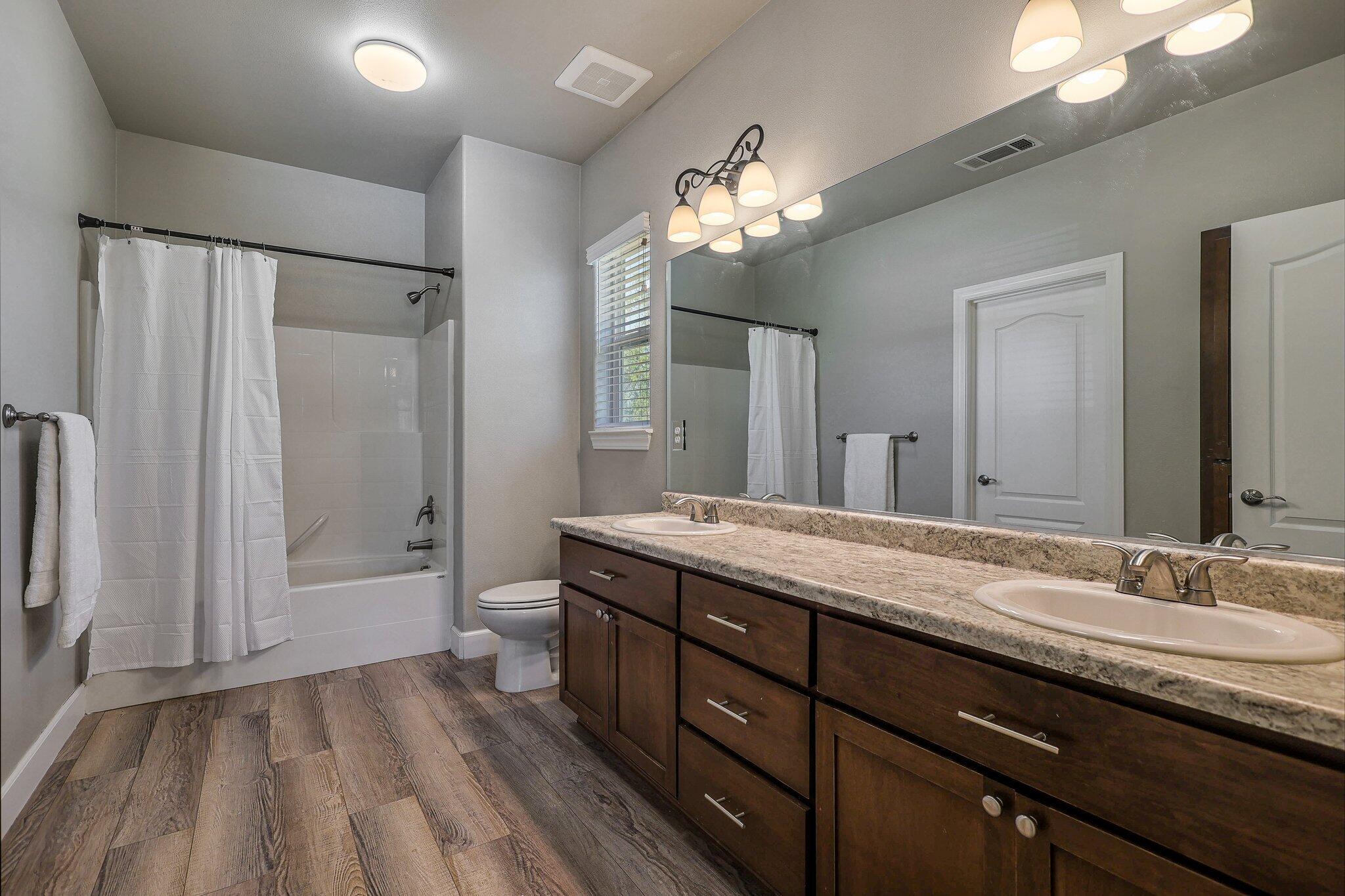 6685 Dixieland Drive