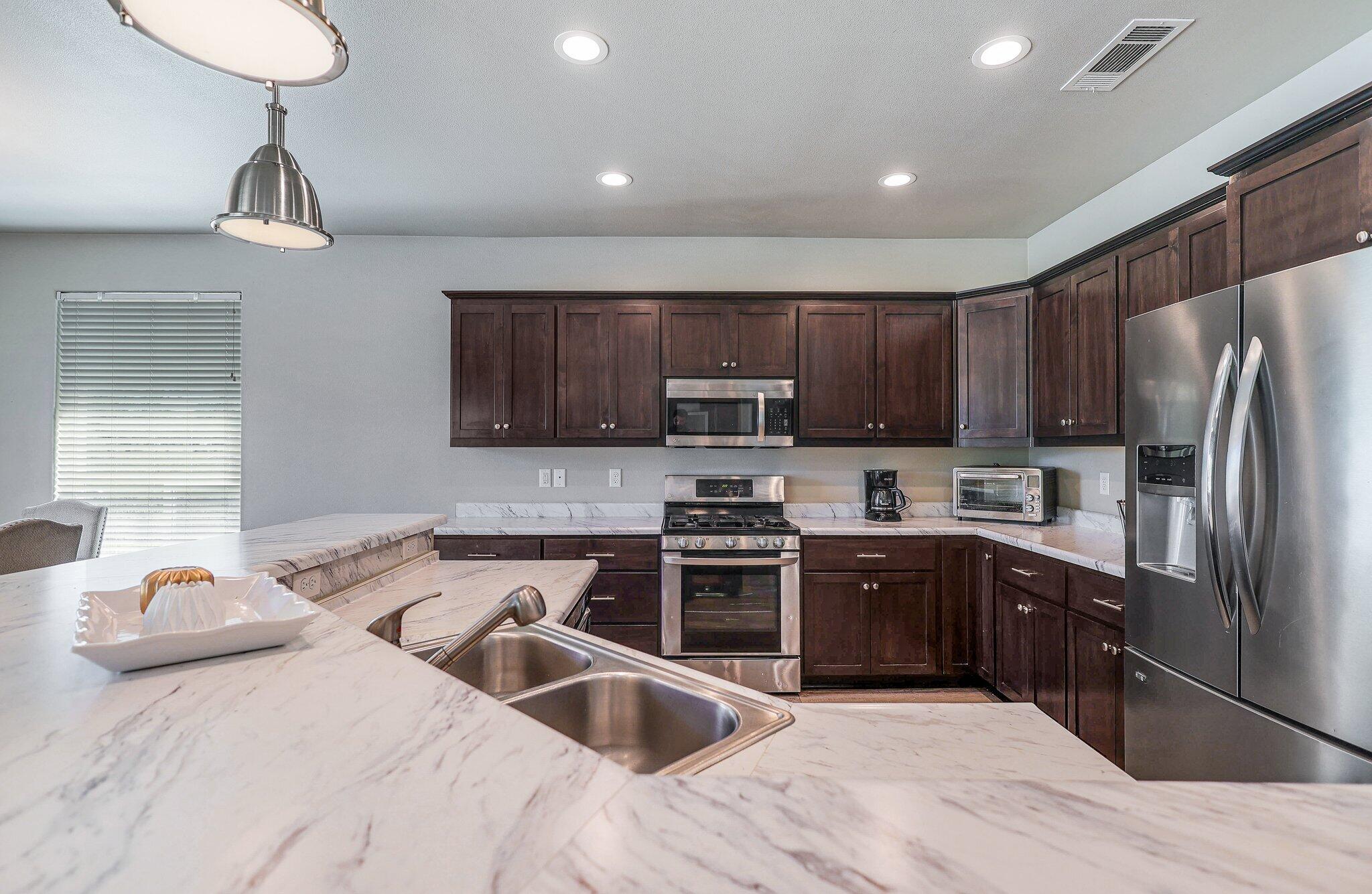 6685 Dixieland Drive