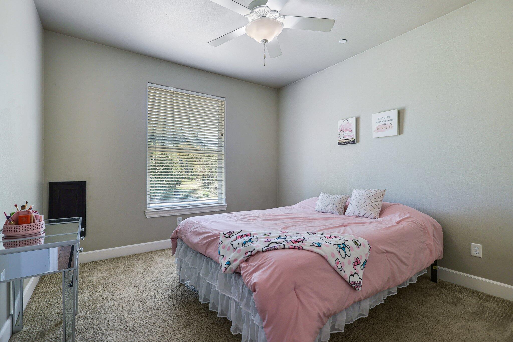 6685 Dixieland Drive