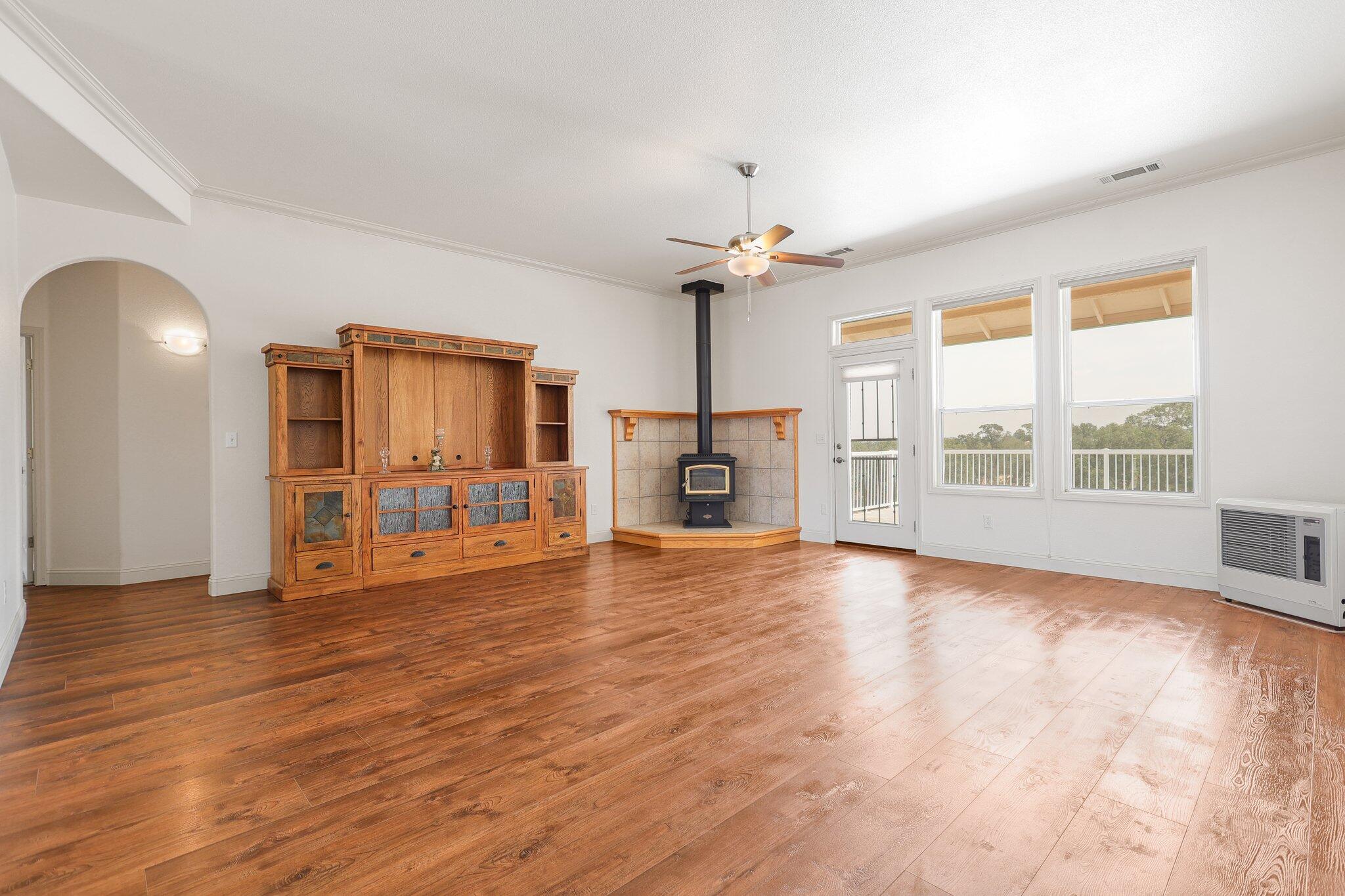 18850 Country Hills Drive