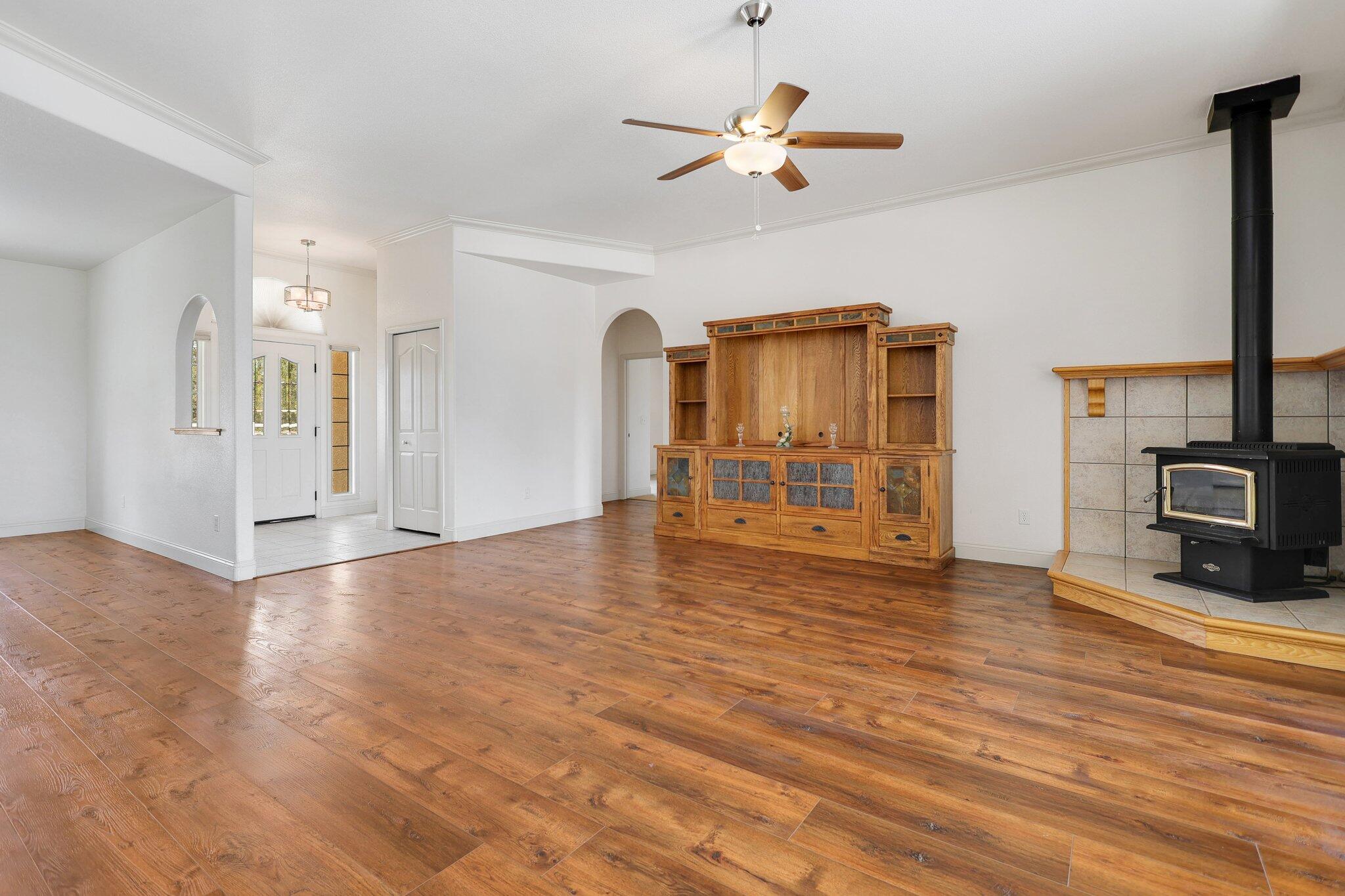 18850 Country Hills Drive