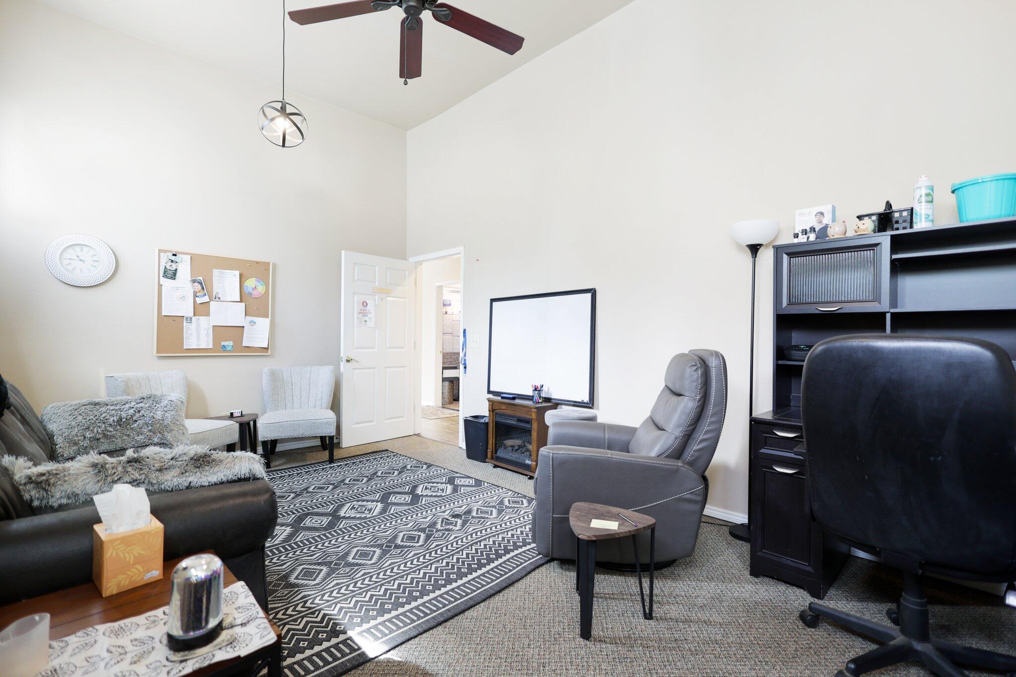 1352/1336 Oregon st Avenue