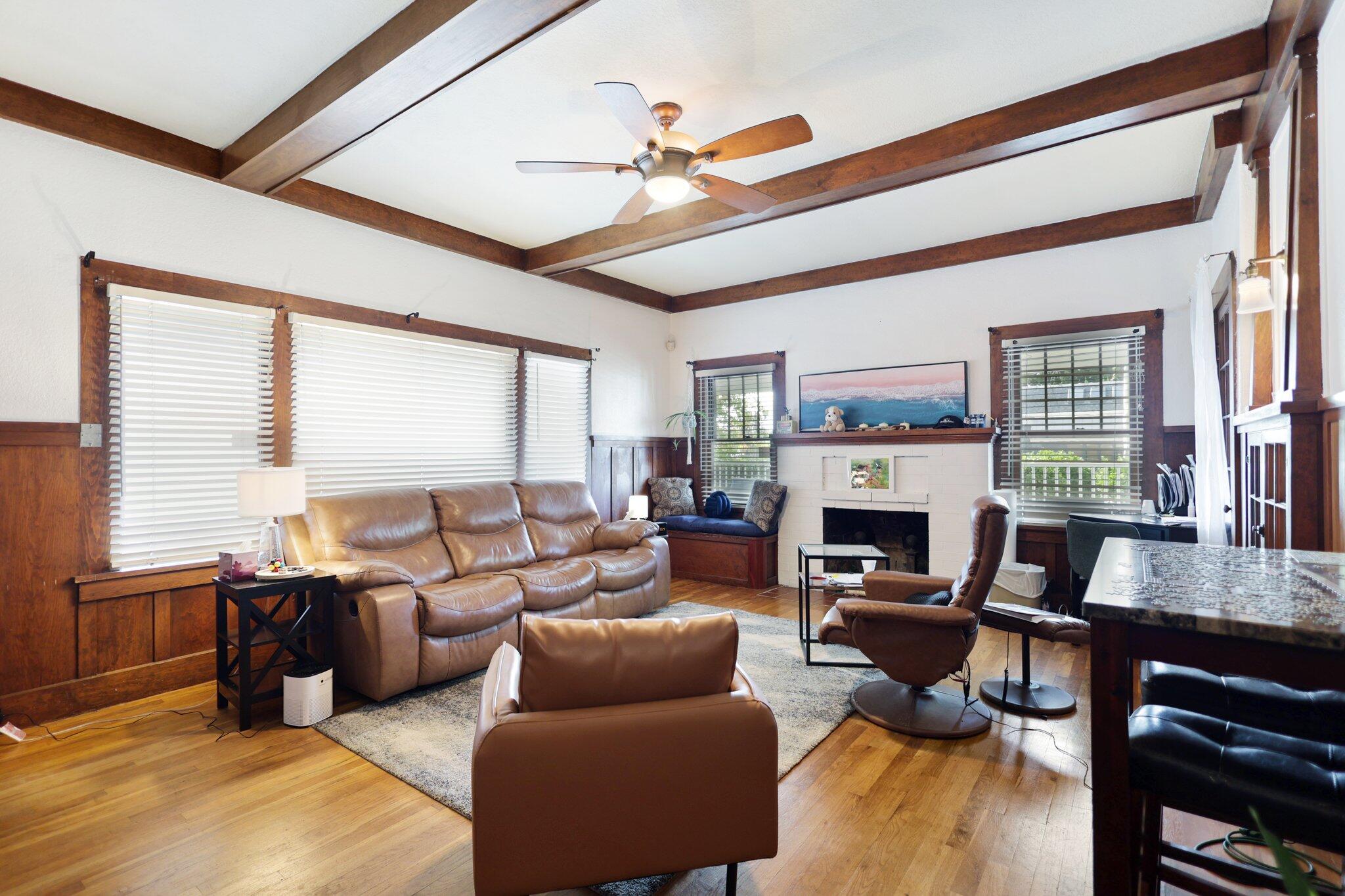 1352/1336 Oregon st Avenue