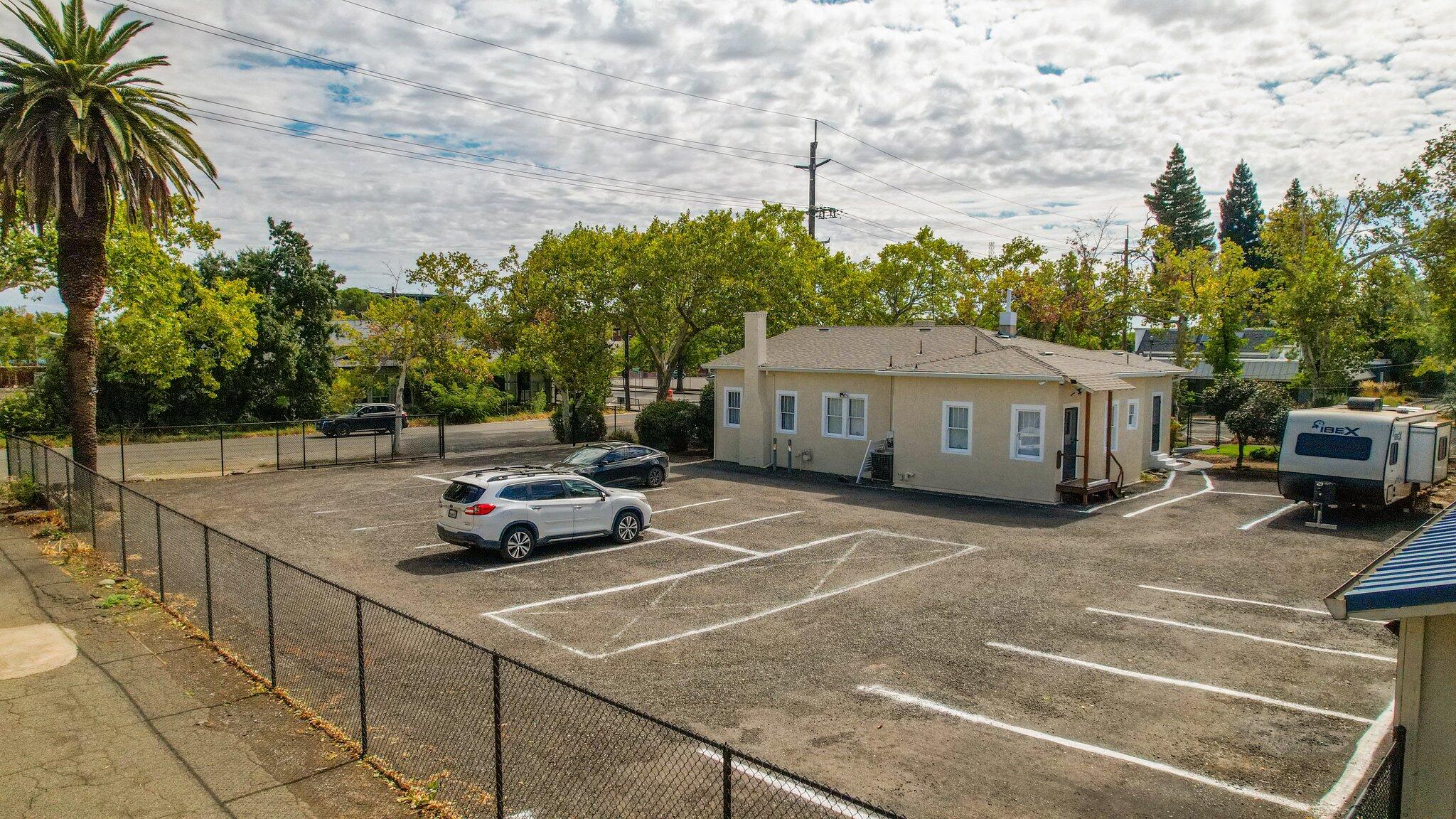 1352/1336 Oregon st Avenue