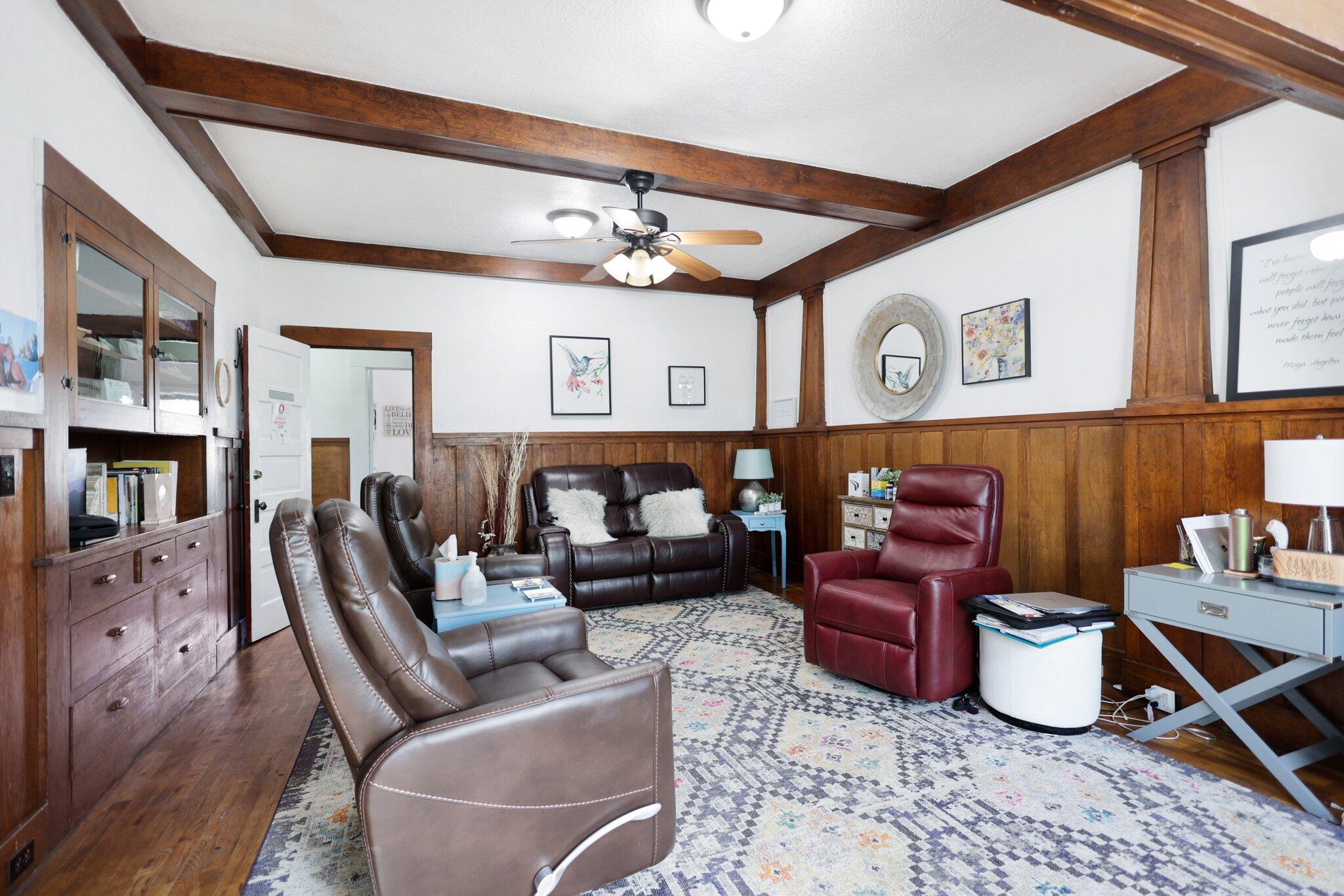 1352/1336 Oregon st Avenue