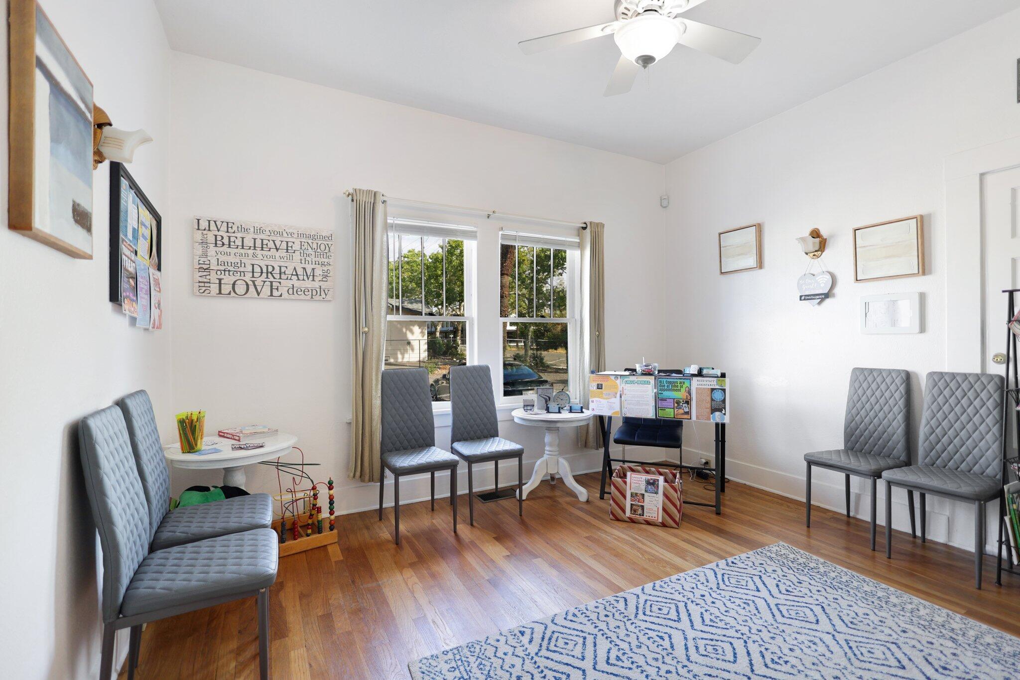 1352/1336 Oregon st Avenue