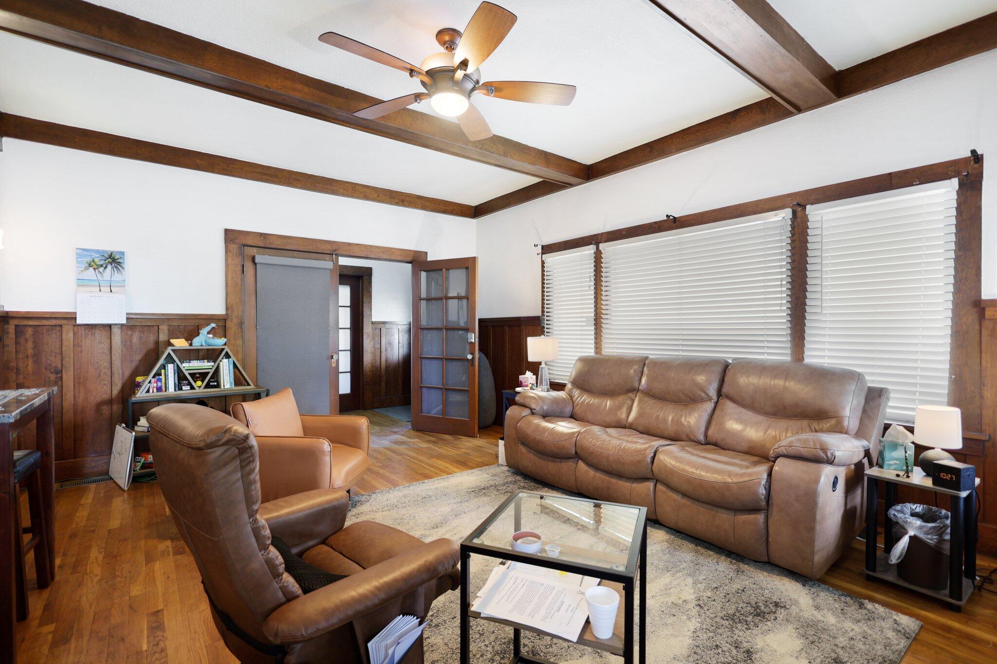 1352/1336 Oregon st Avenue