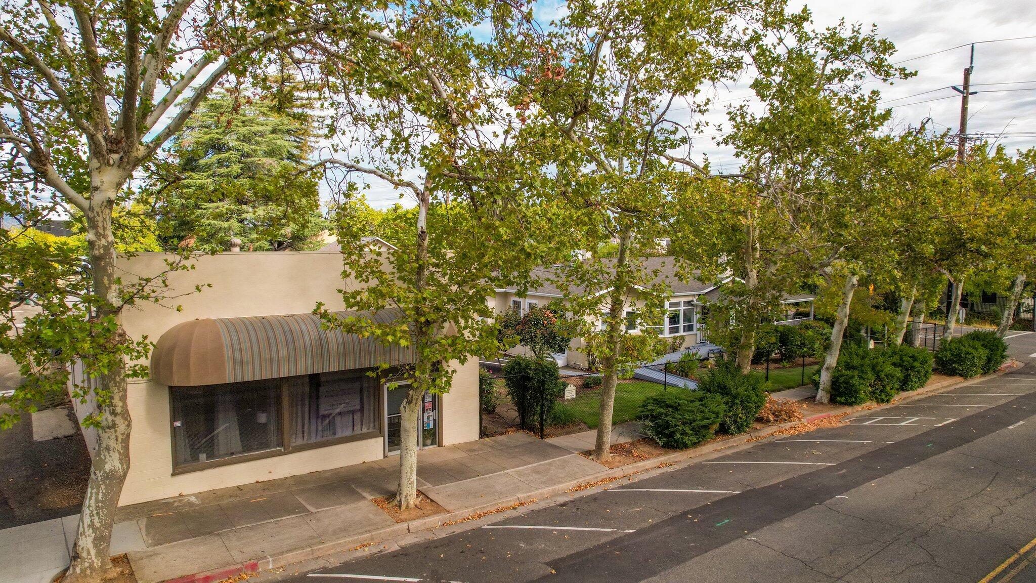 1352/1336 Oregon st Avenue