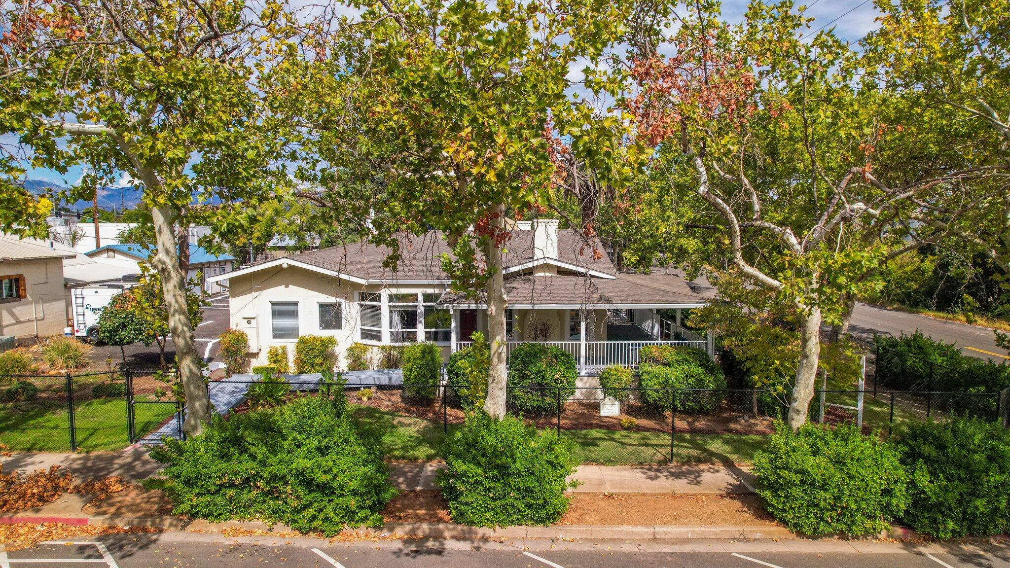 1352/1336 Oregon st Avenue