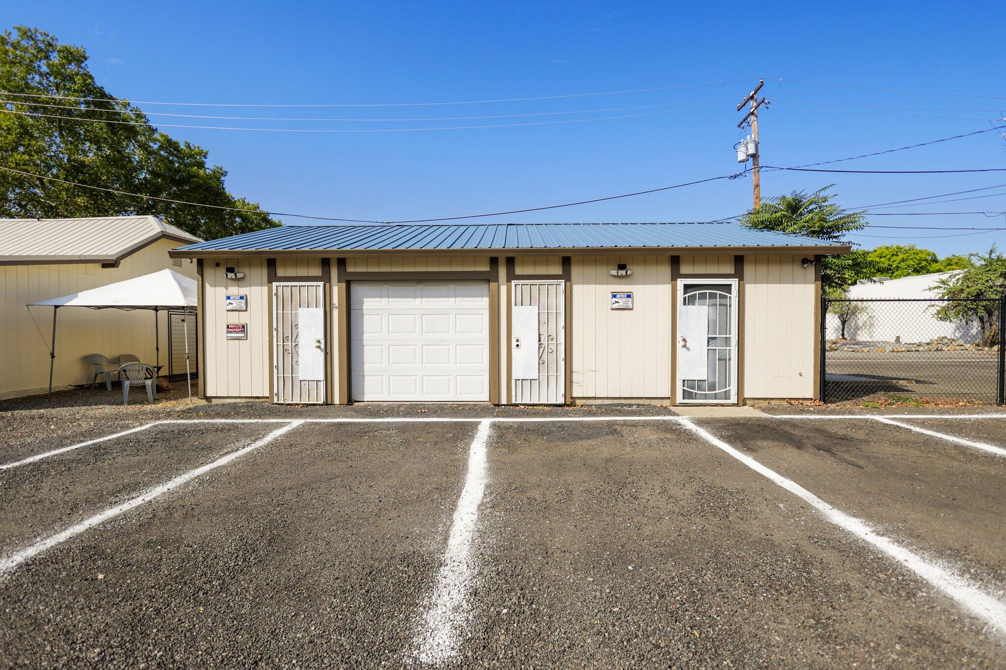 1352/1336 Oregon st Avenue