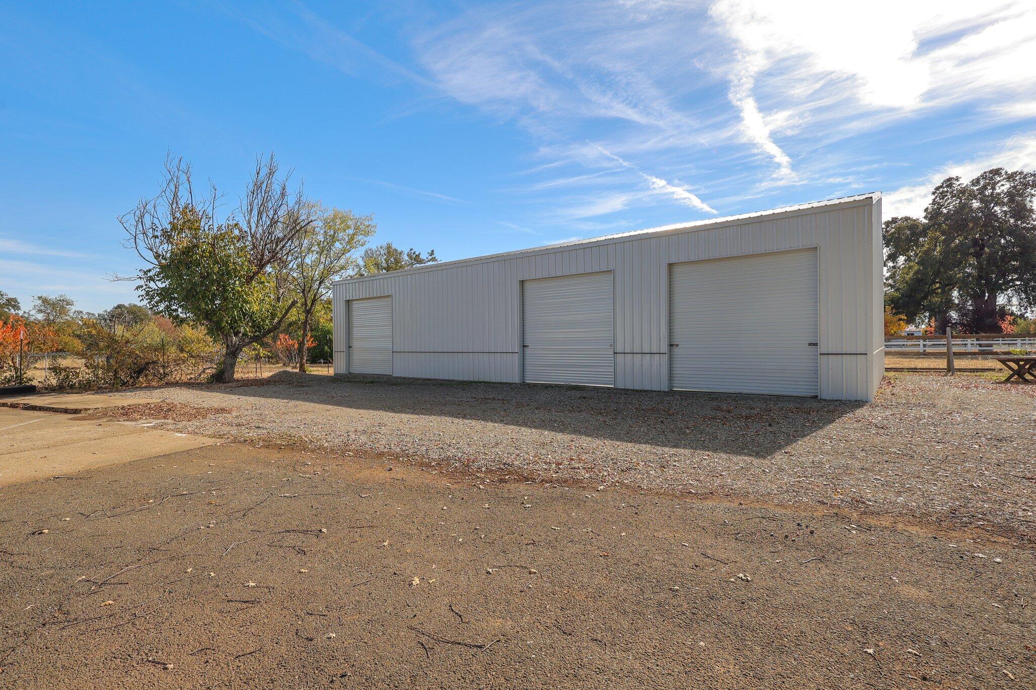 2502 Majestic Oak Circle