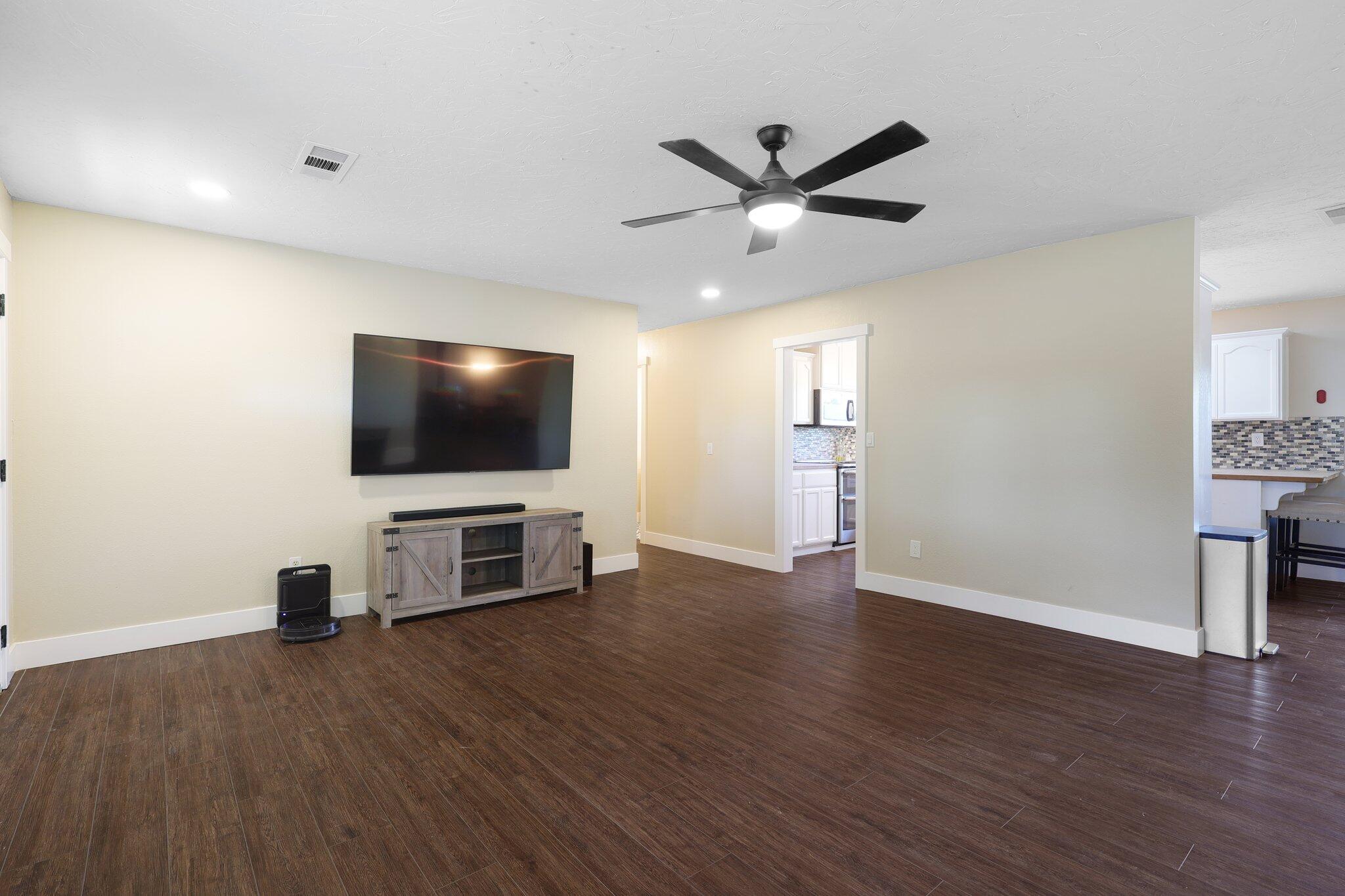 2502 Majestic Oak Circle