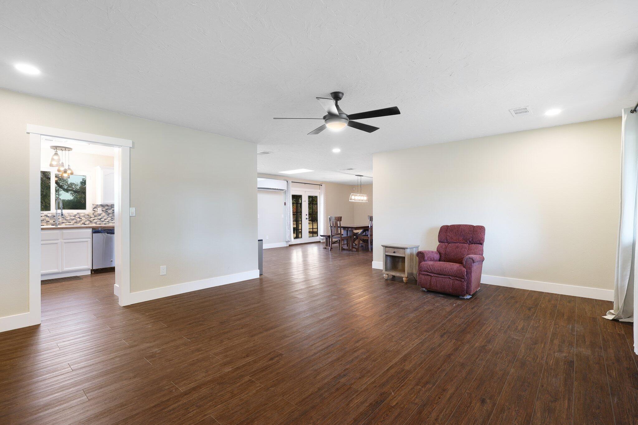 2502 Majestic Oak Circle