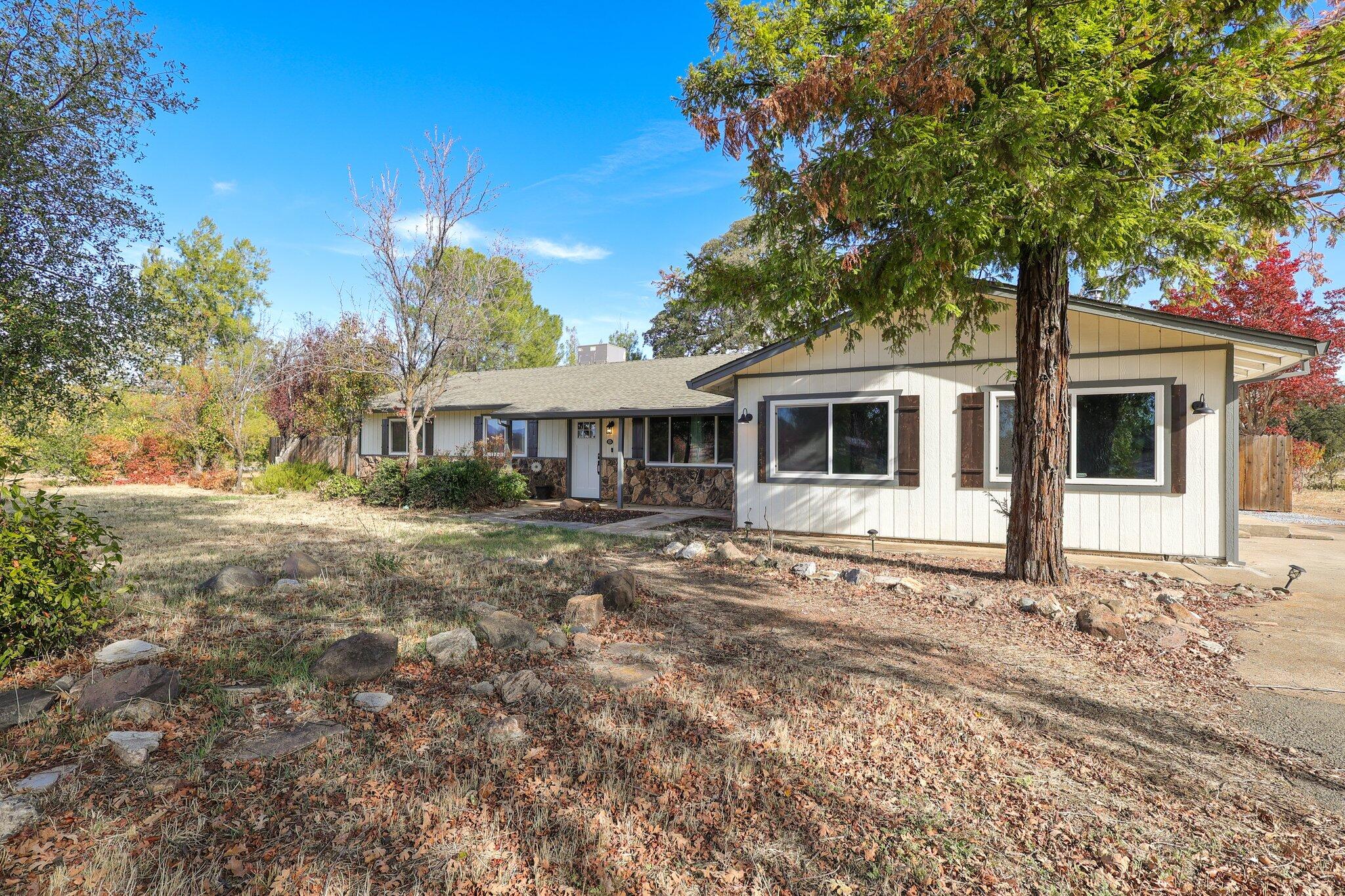 2502 Majestic Oak Circle