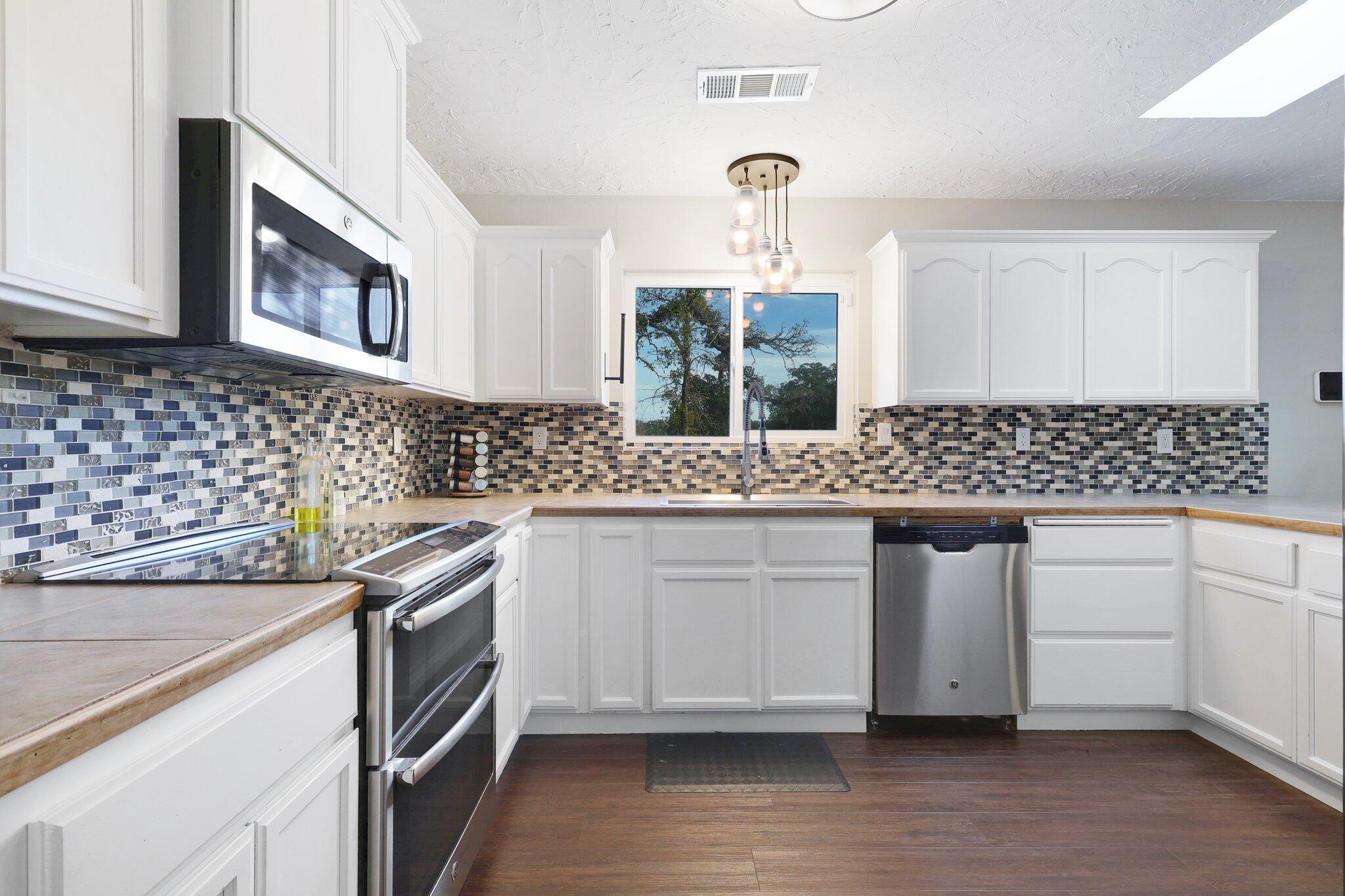 2502 Majestic Oak Circle