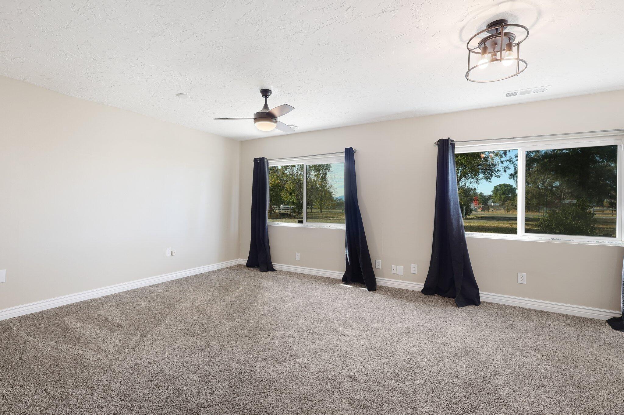 2502 Majestic Oak Circle