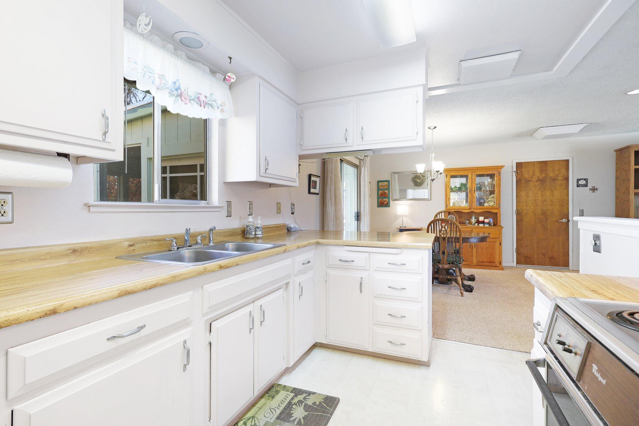 6564 Whispering Canyon Drive