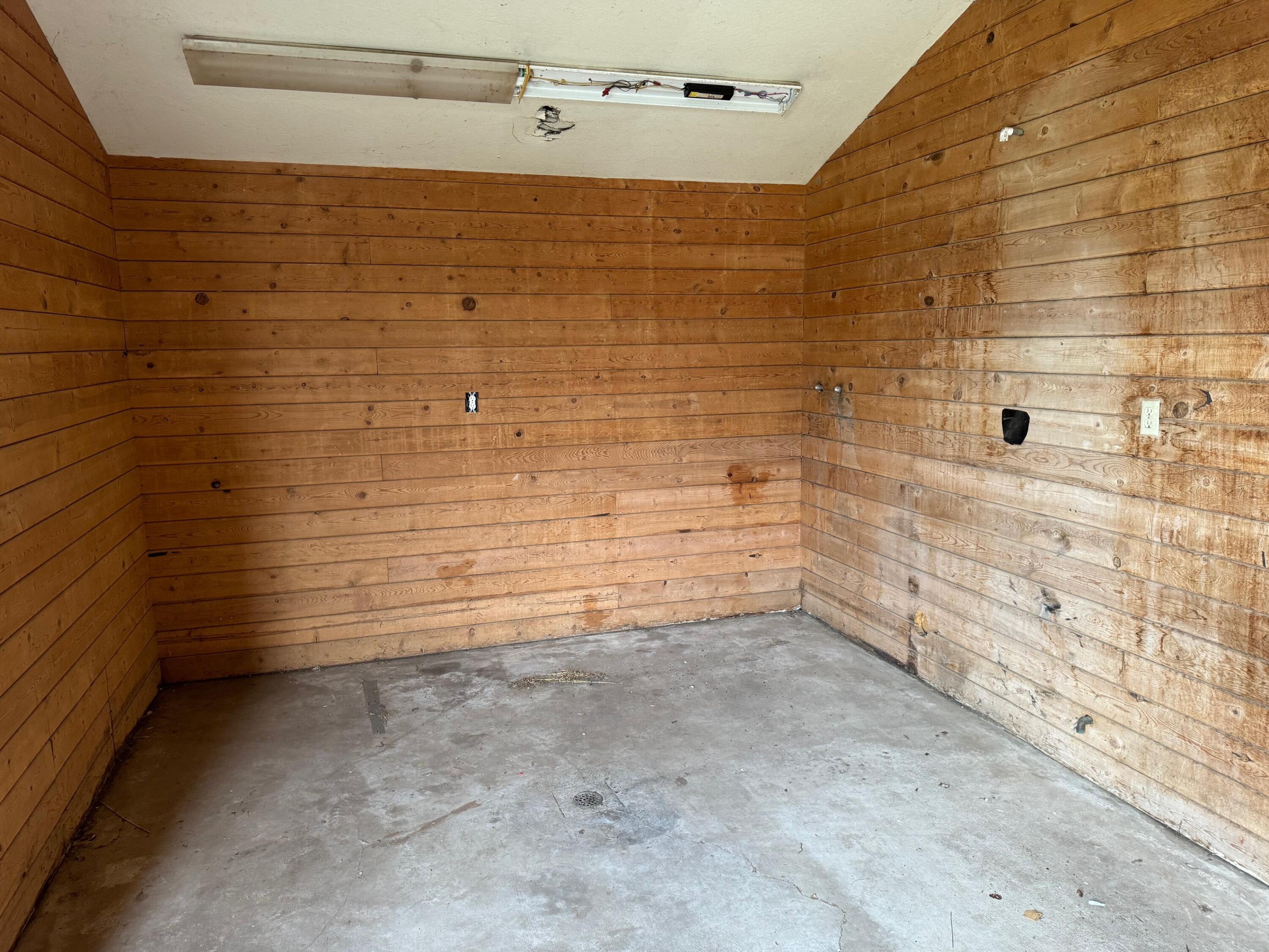 23246 Crestmont Drive