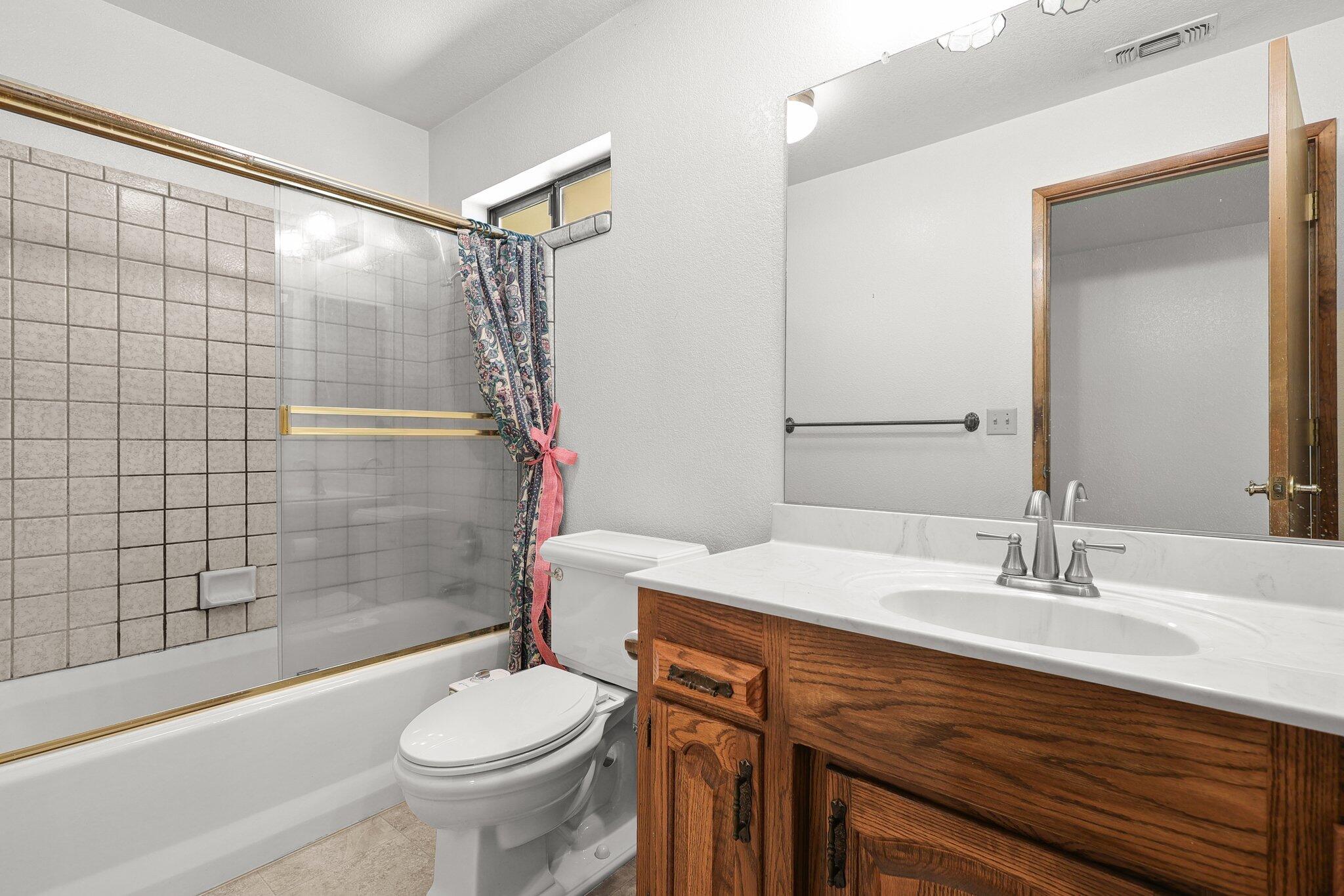 6136 Riverside Drive