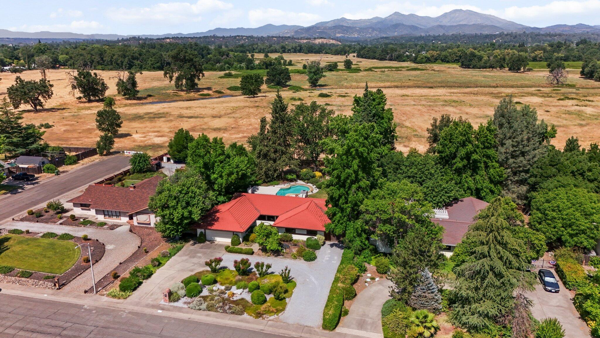 6136 Riverside Drive