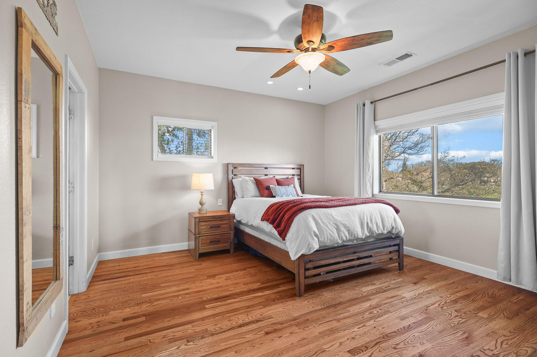 19662 White Horse Place