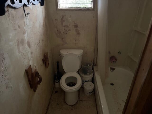 13827 Lake Boulevard