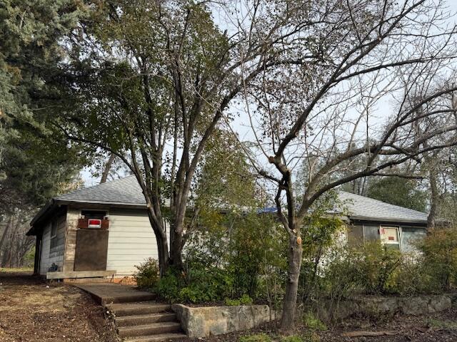 13827 Lake Boulevard