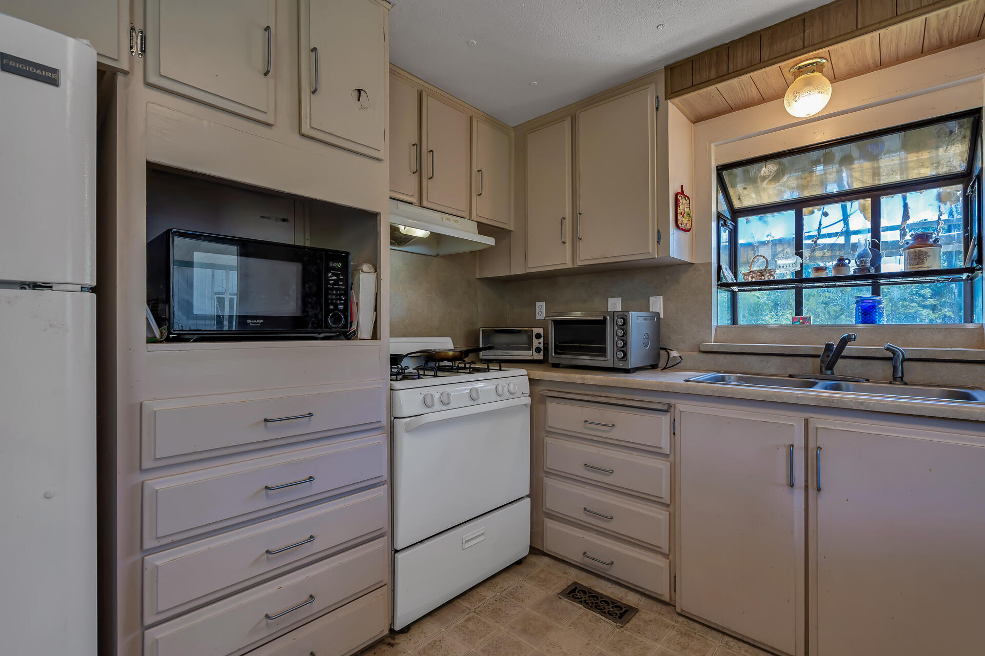 20292 Old Alturas Road