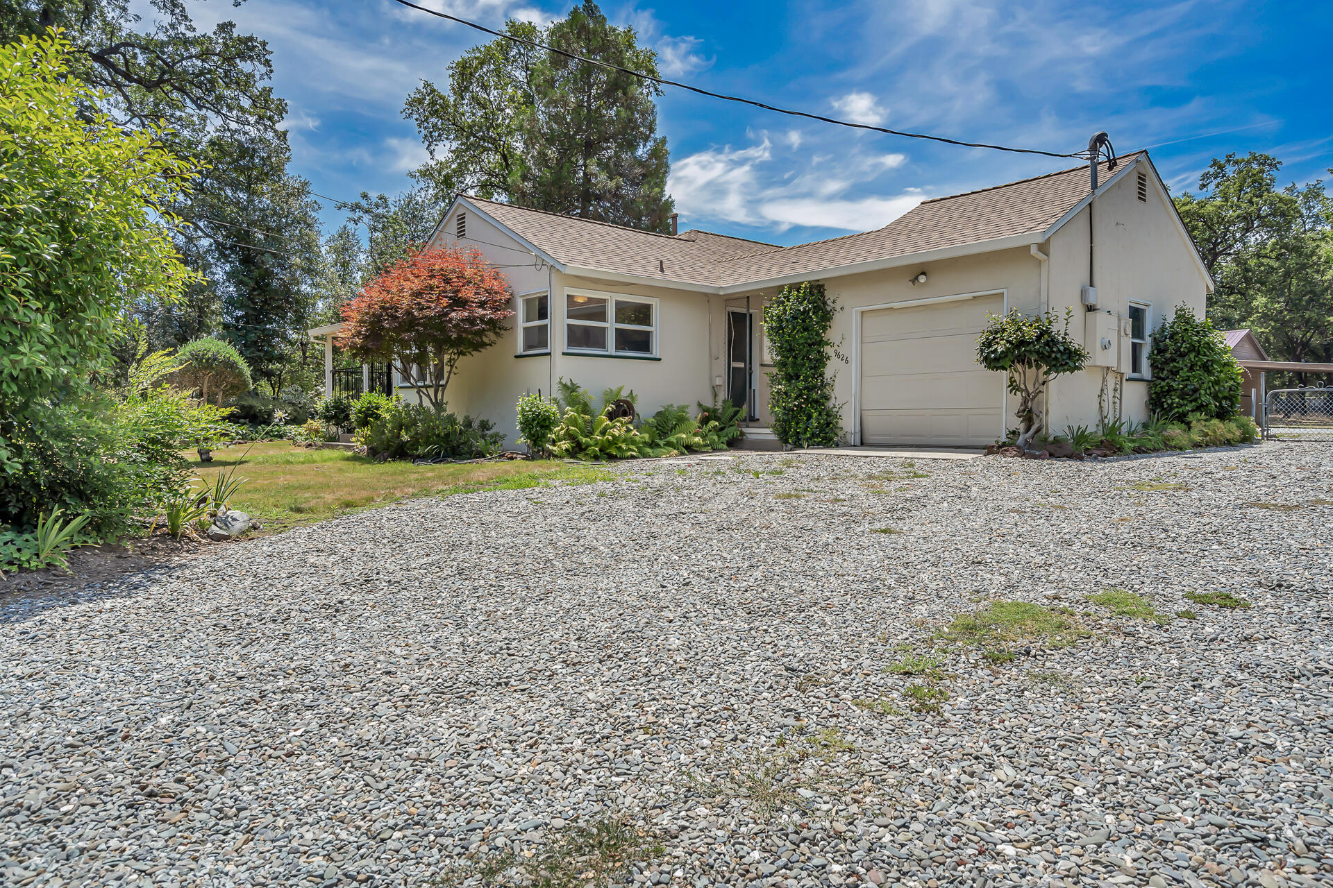 9626 Deschutes Road