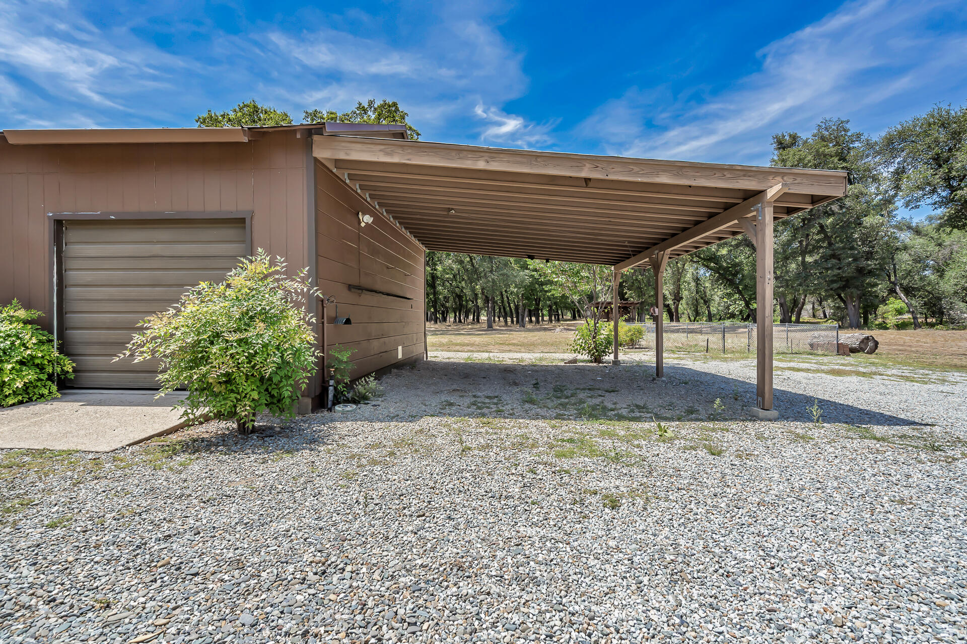 9626 Deschutes Road