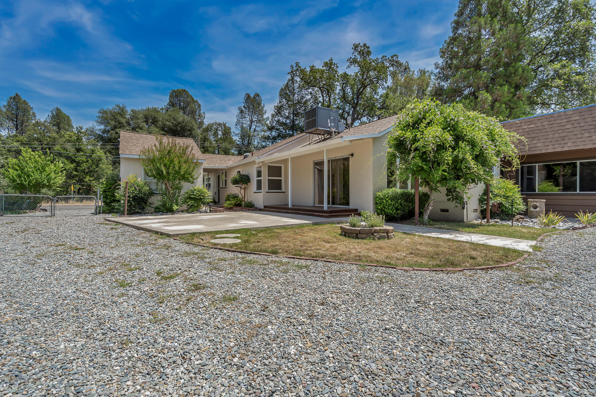 9626 Deschutes Road