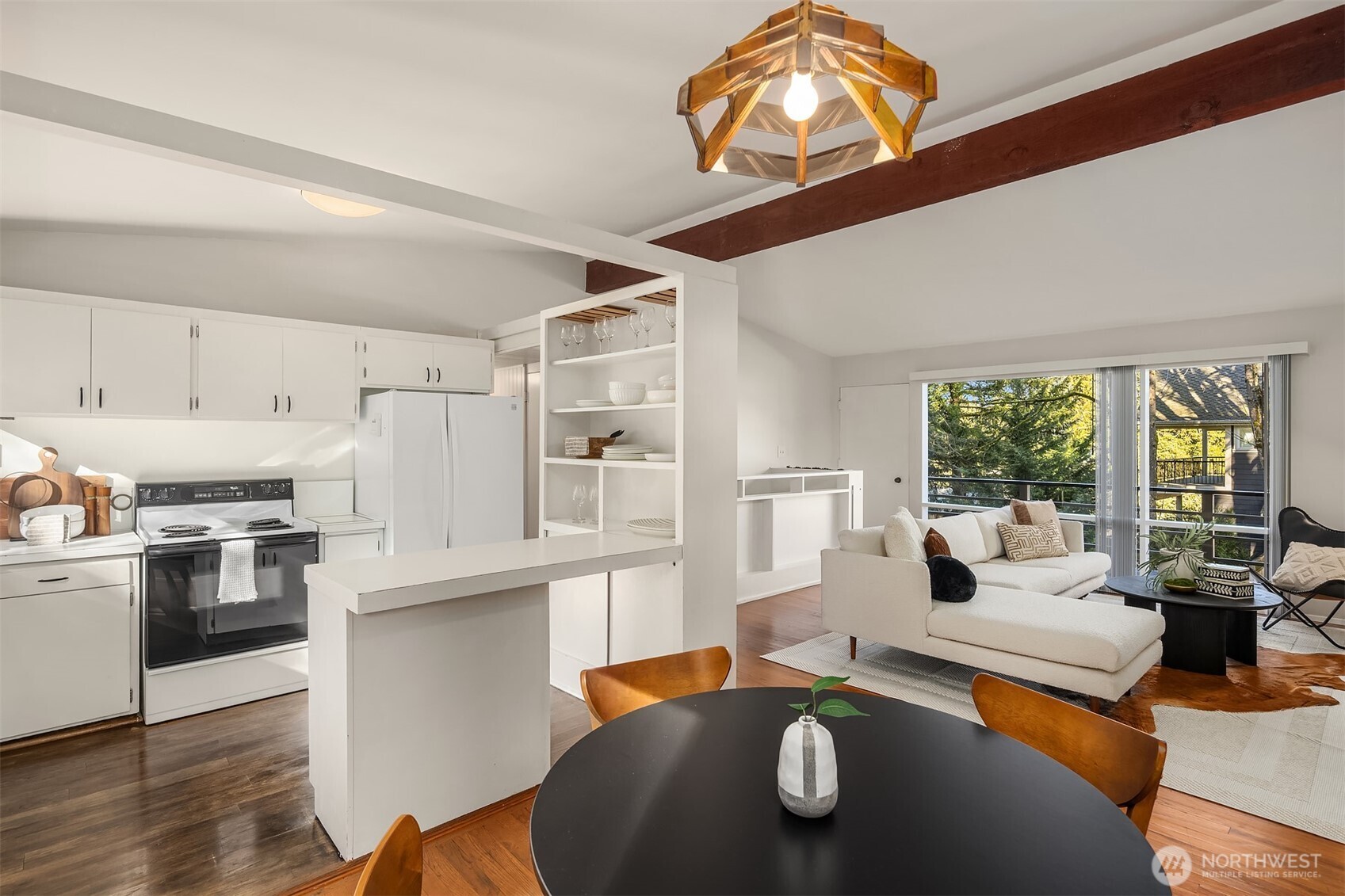 10048 NE 30th Place